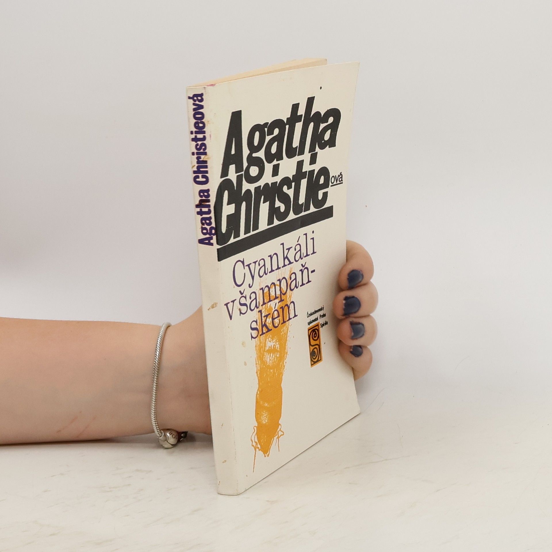 Agatha Christie Cyankáli v šampaňském