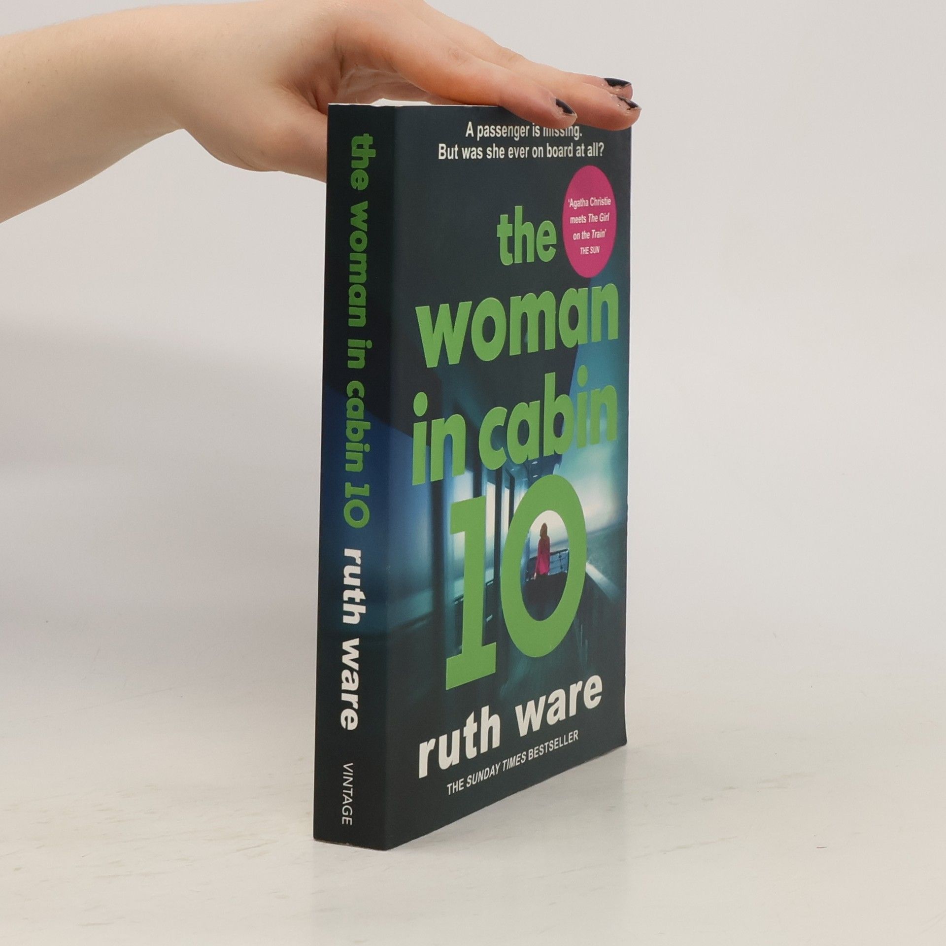 Ruth Ware The Woman in Cabin 10