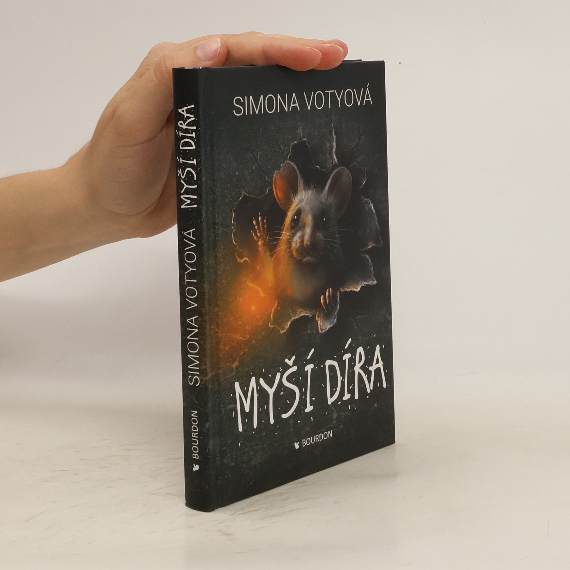 Simona Votyová Myší díra