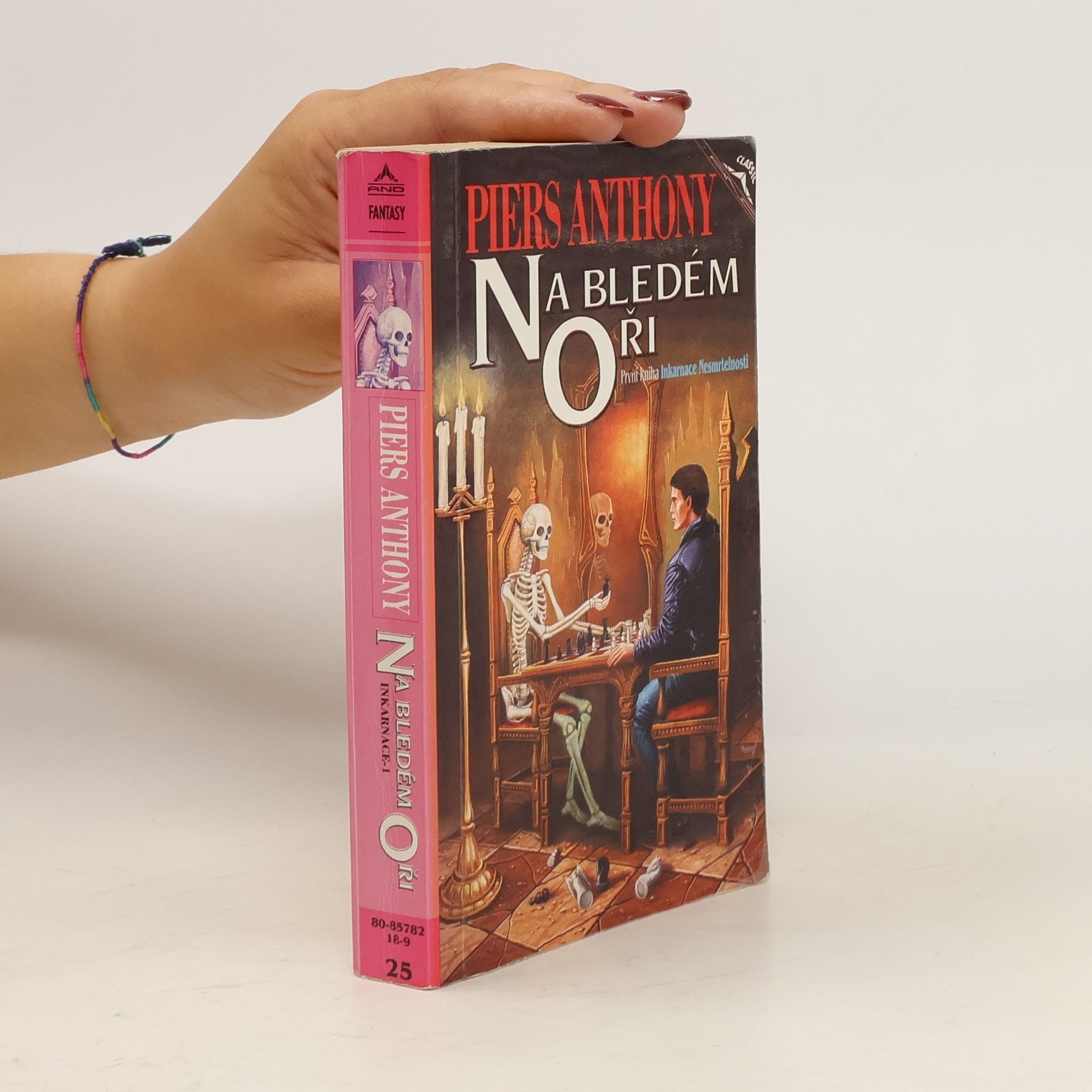 Piers Anthony Na bledém oři
