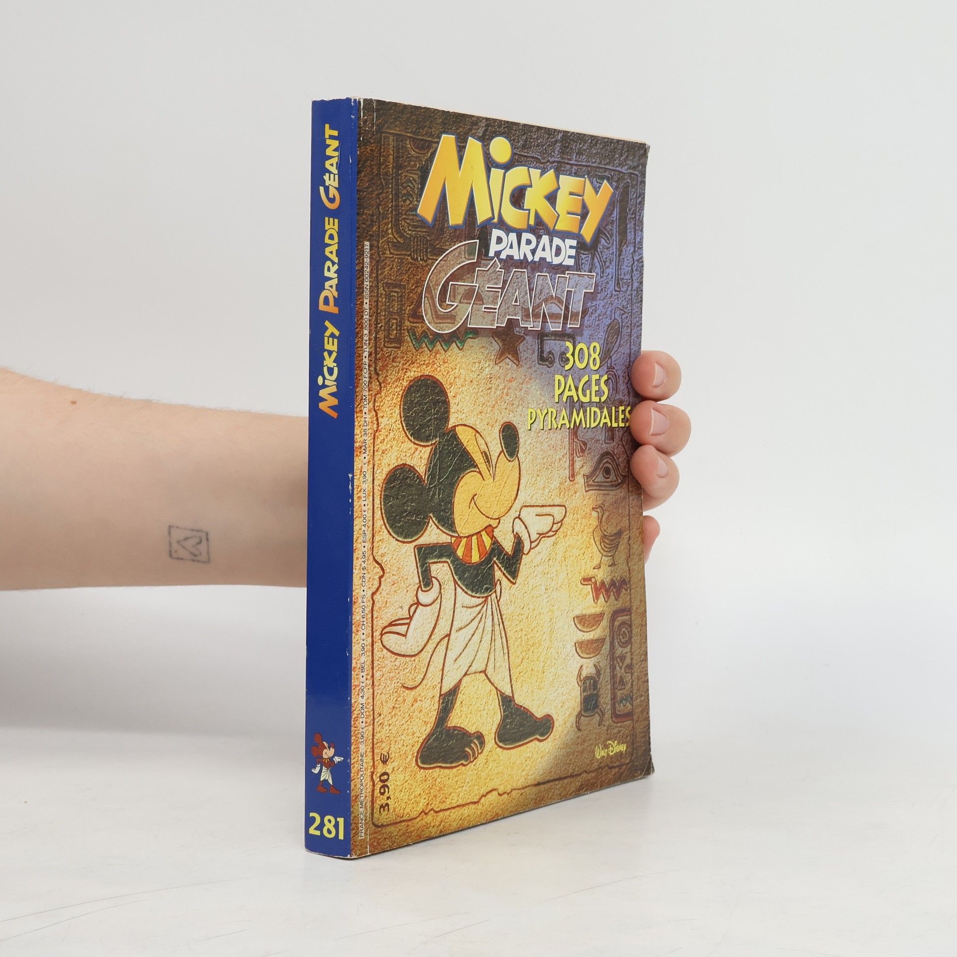 Collective Mickey Parade Géant 281