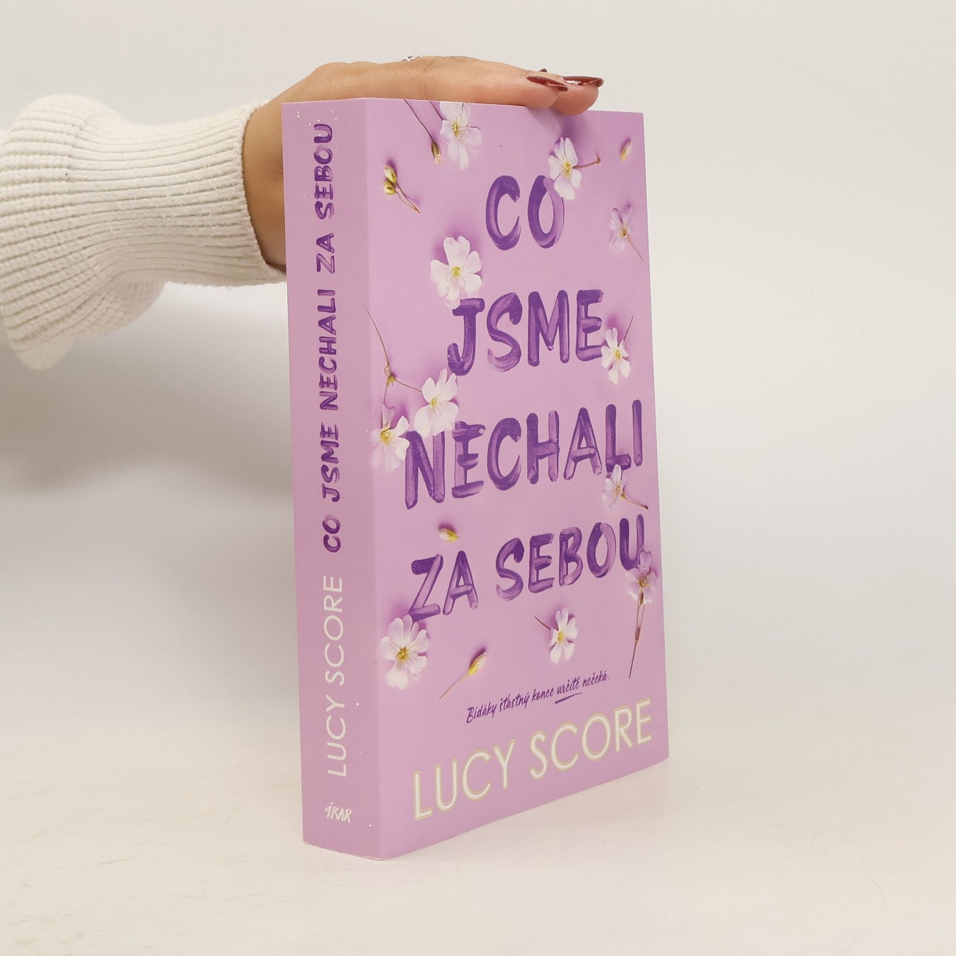 Lucy Score Co jsme nechali za sebou