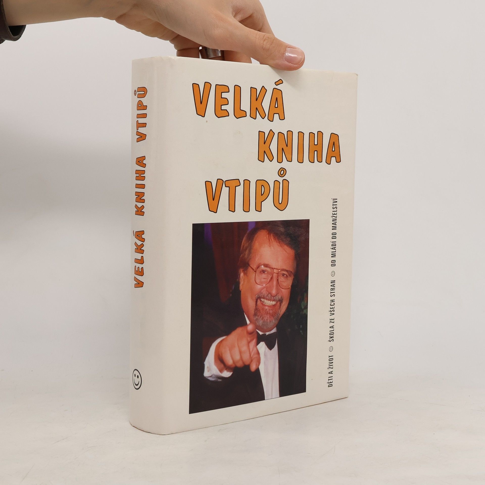 Hořínek Jiří Velká kniha vtipů - Děti a život / Škola ze všech stran / Od mládí do manželství