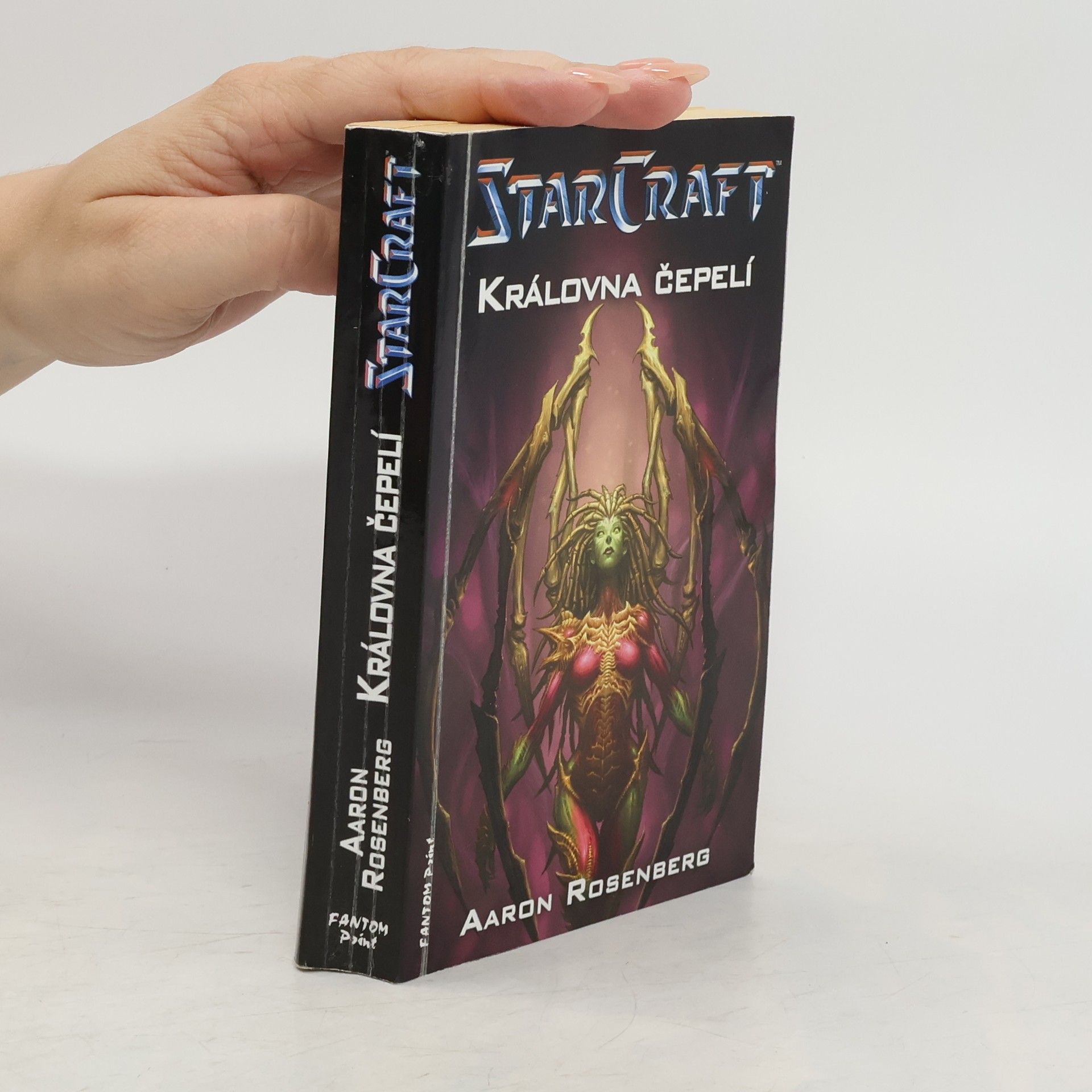 Aaron Rosenberg StarCraft. Královna čepelí