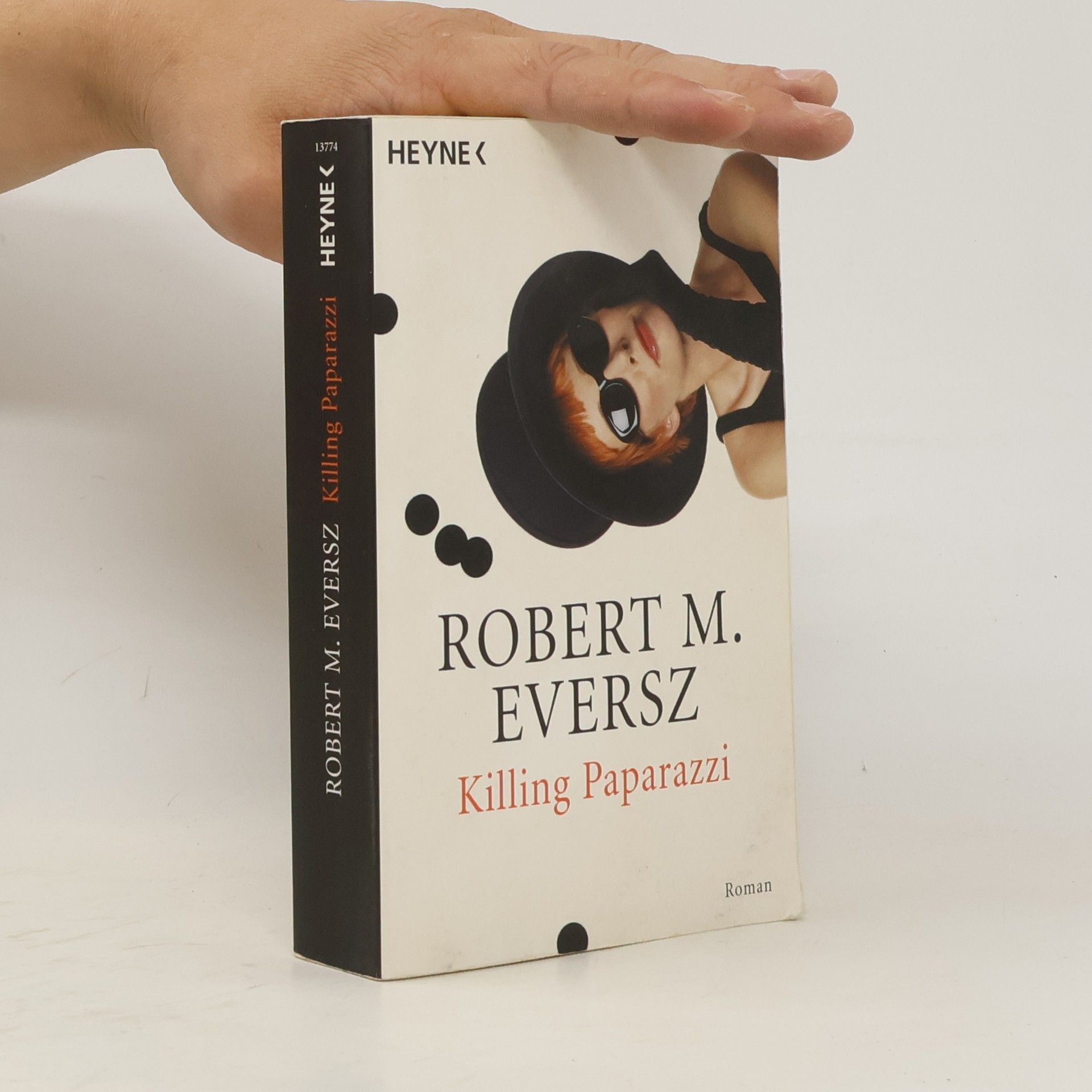 Robert Eversz Killing Paparazzi