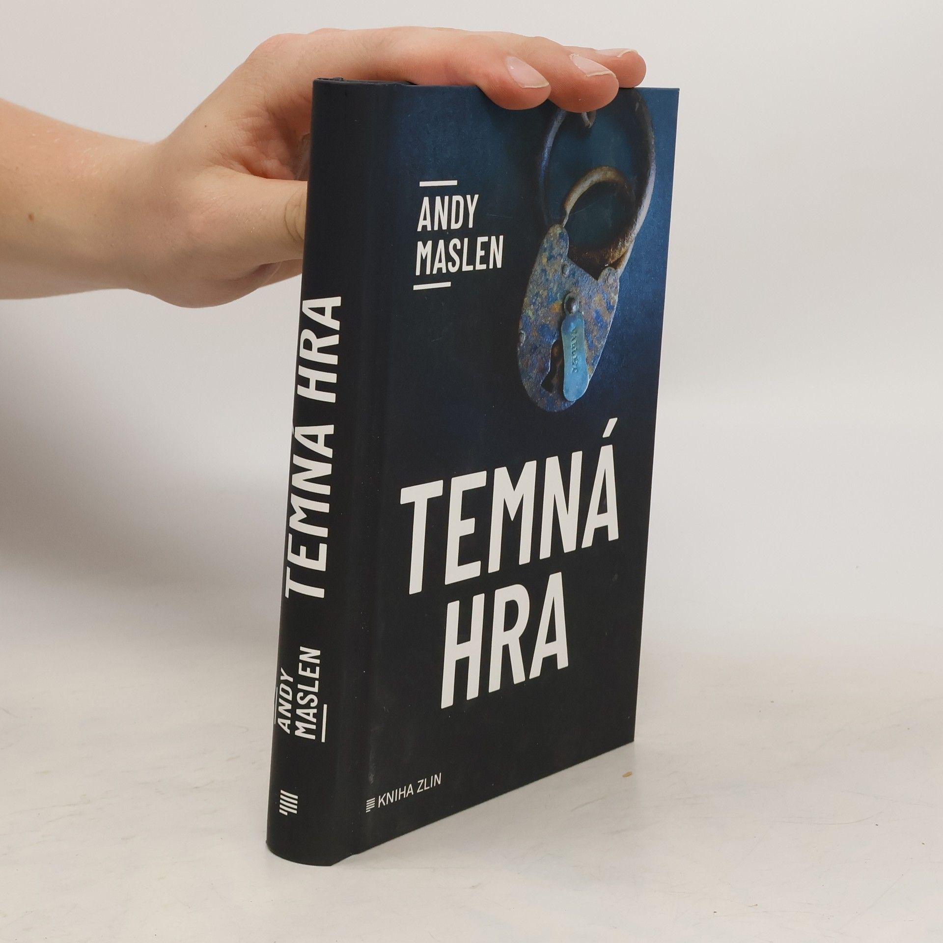Adéla Špínová Temná hra