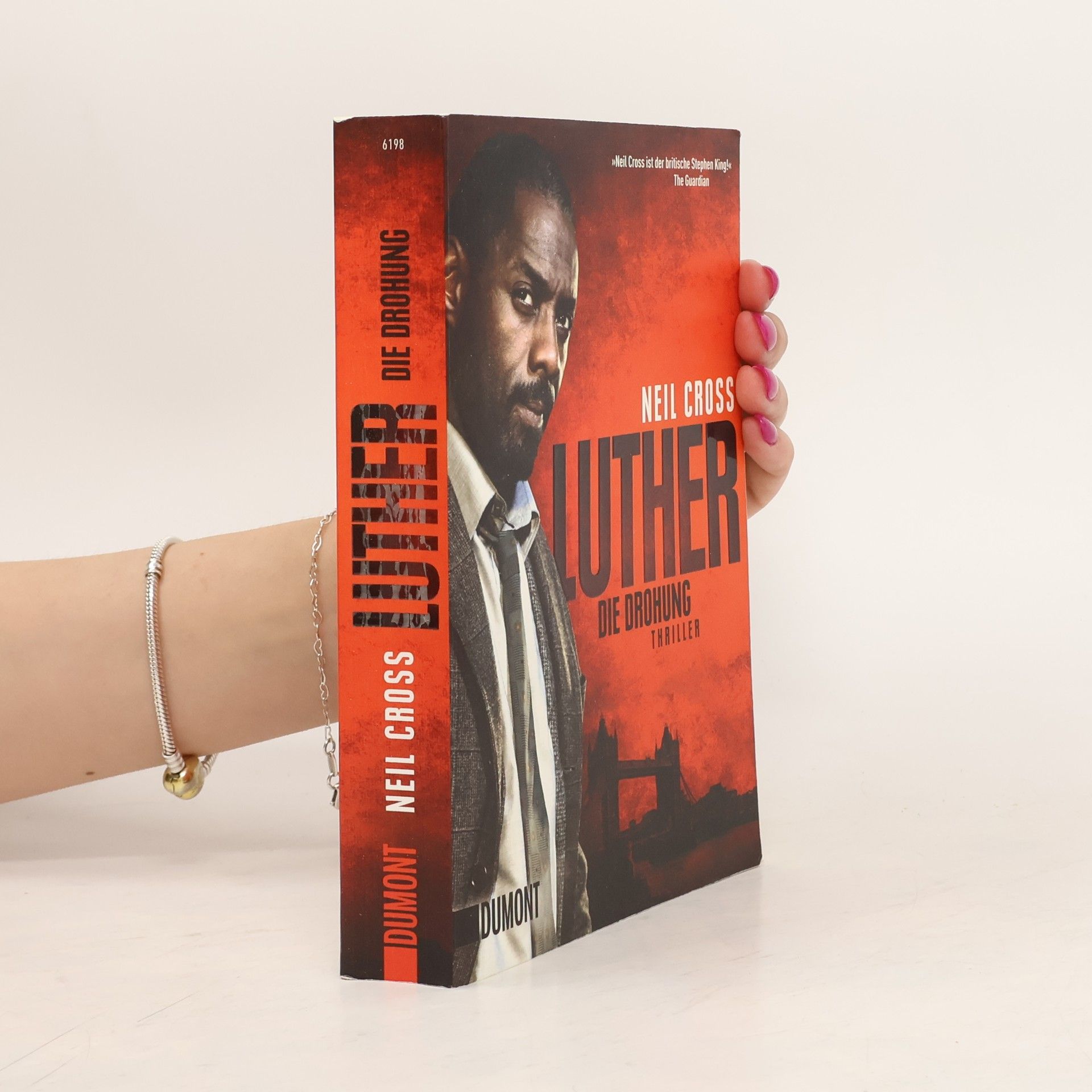 Neil Cross Luther. Die Drohung