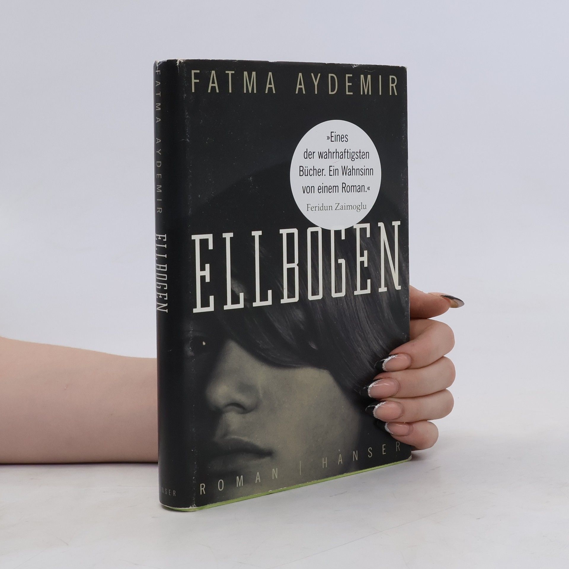 Fatma Aydemir Ellbogen