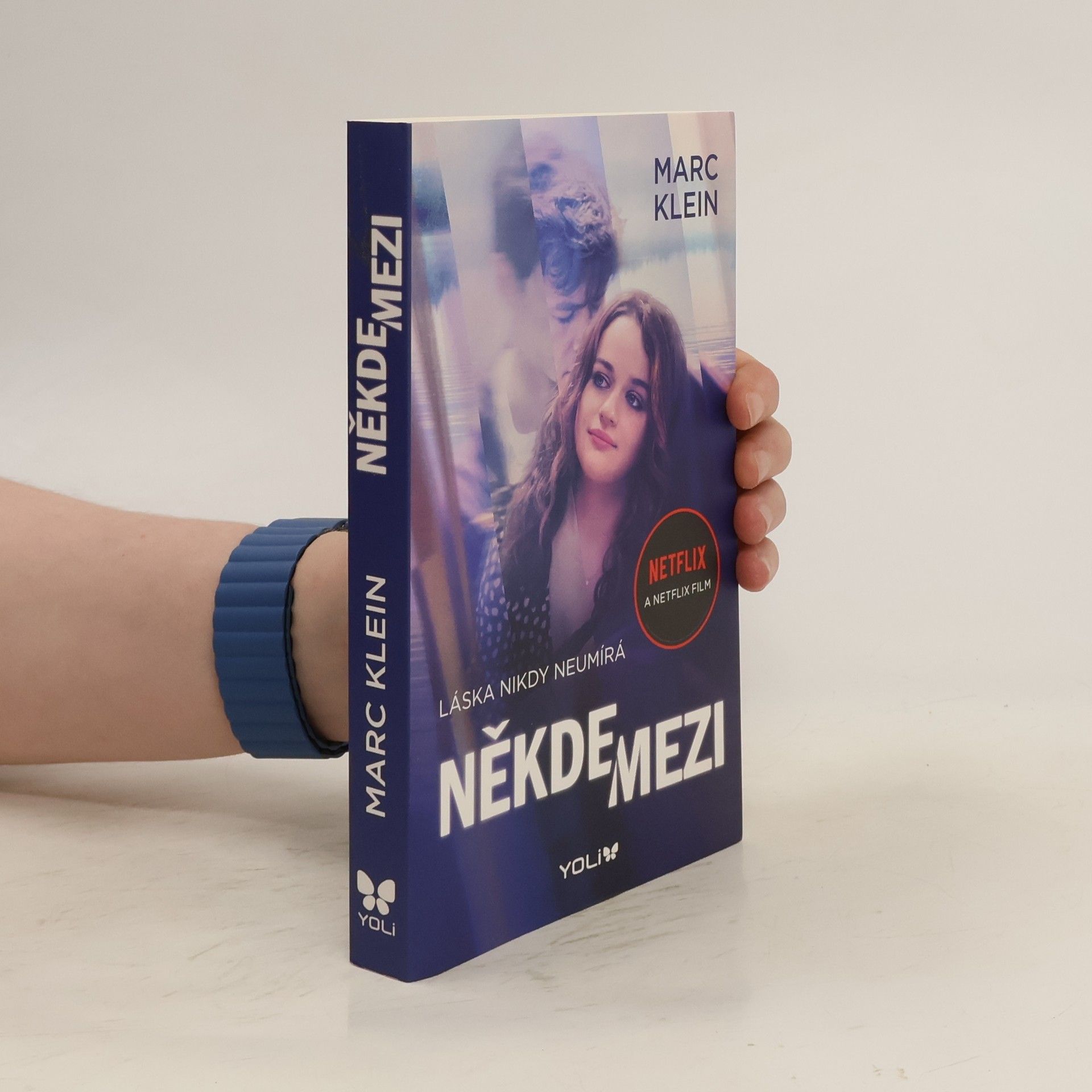 Marc Klein Někde mezi : láska nikdy neumírá