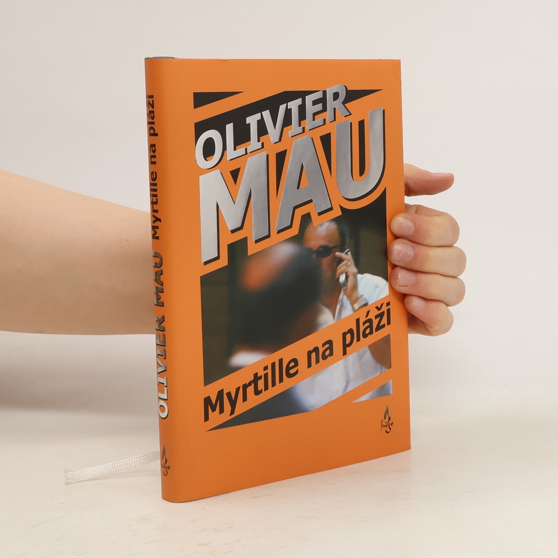 Olivier Mau Myrtille na pláži