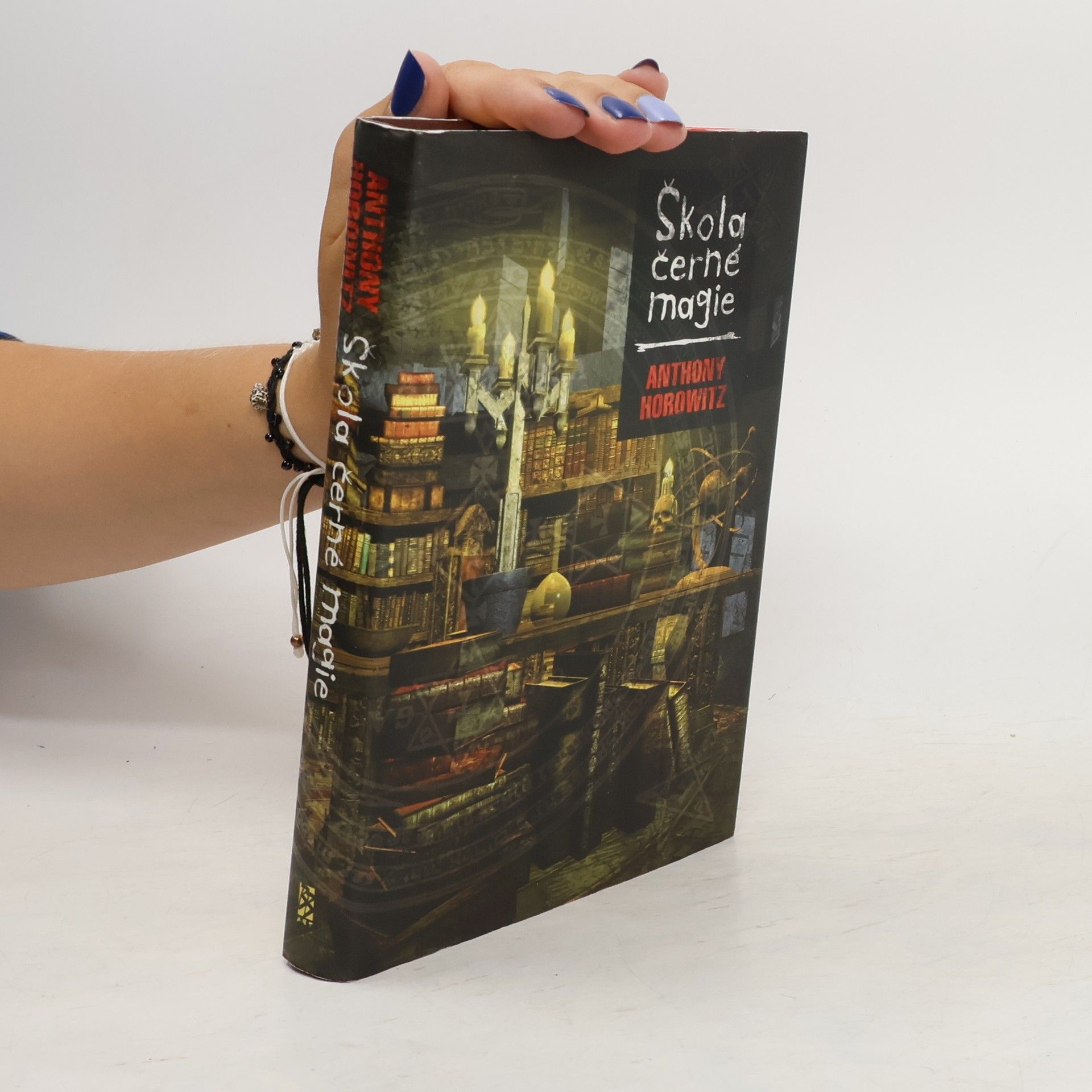 Anthony Horowitz Škola černé magie