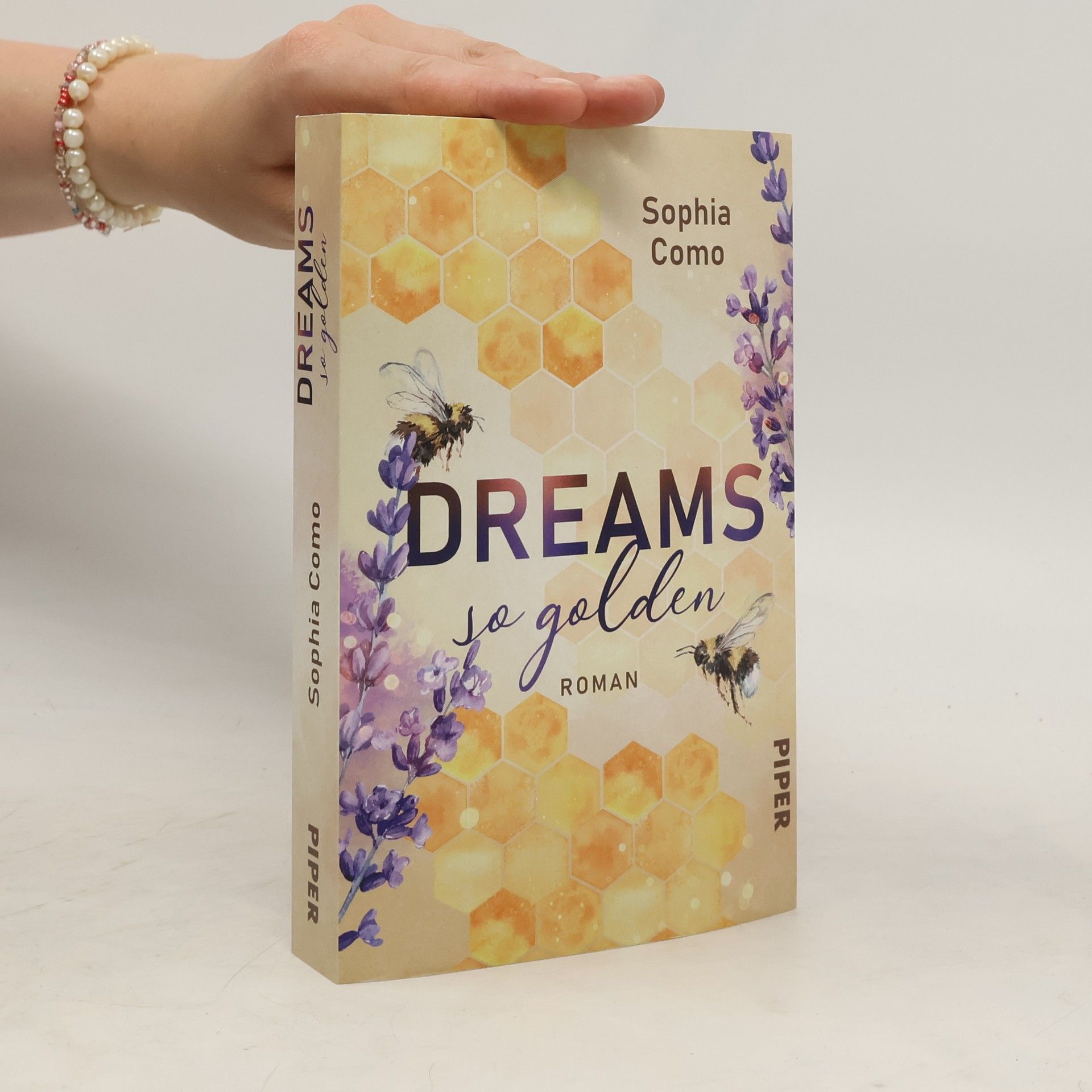 Sophia Como Dreams so golden