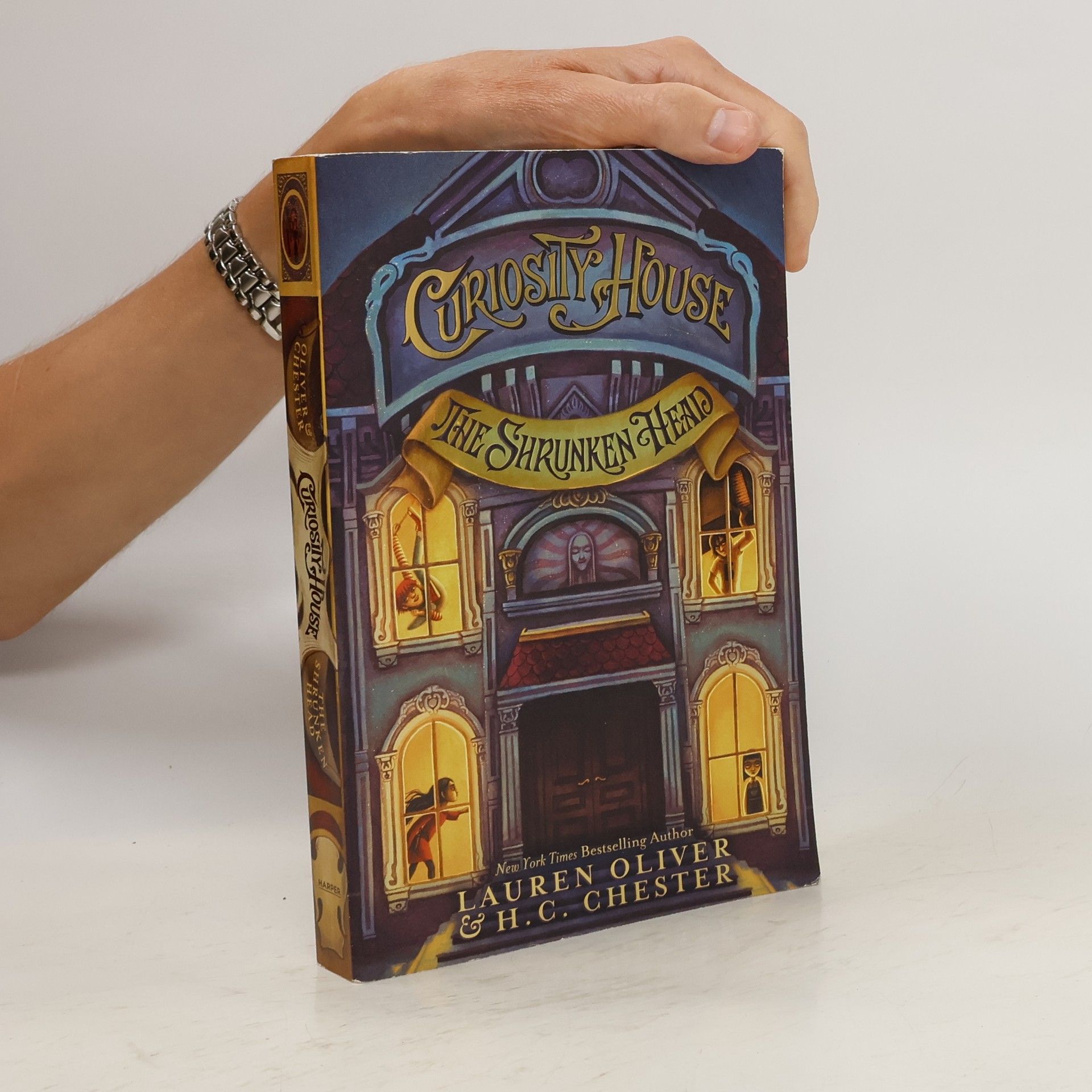 Lauren Oliver Curiosity House - The Shrunken Head