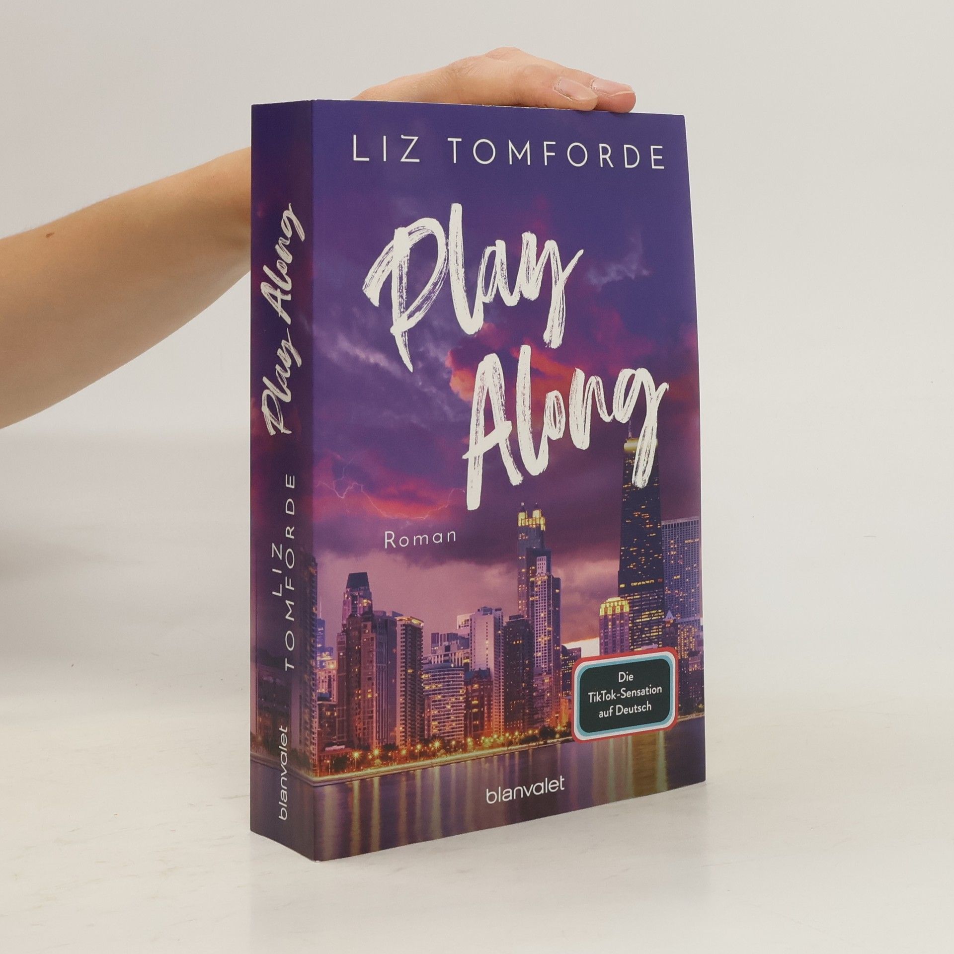 Liz Tomforde Play Along