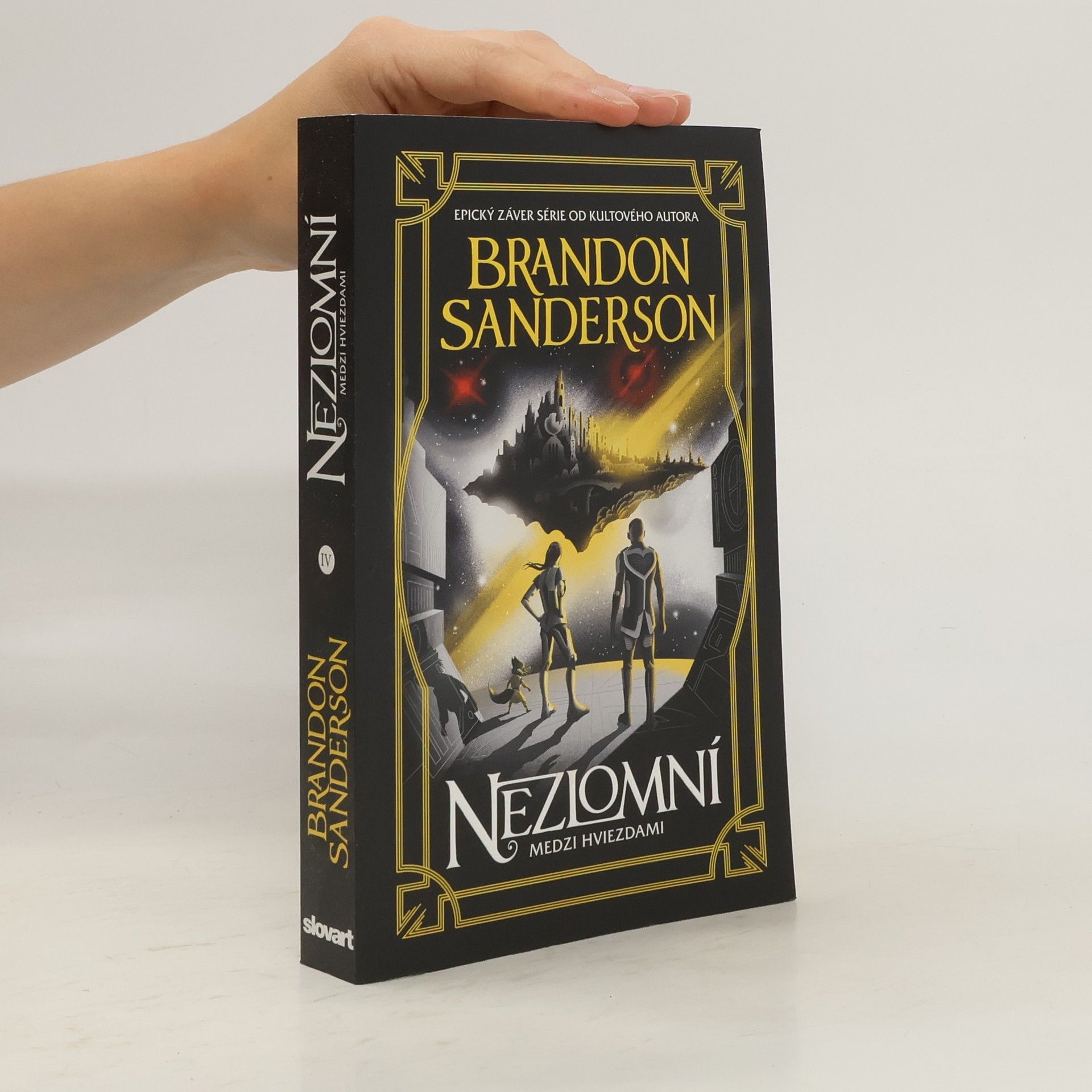 Brandon Sanderson Nezlomní 4. Medzi hviezdami