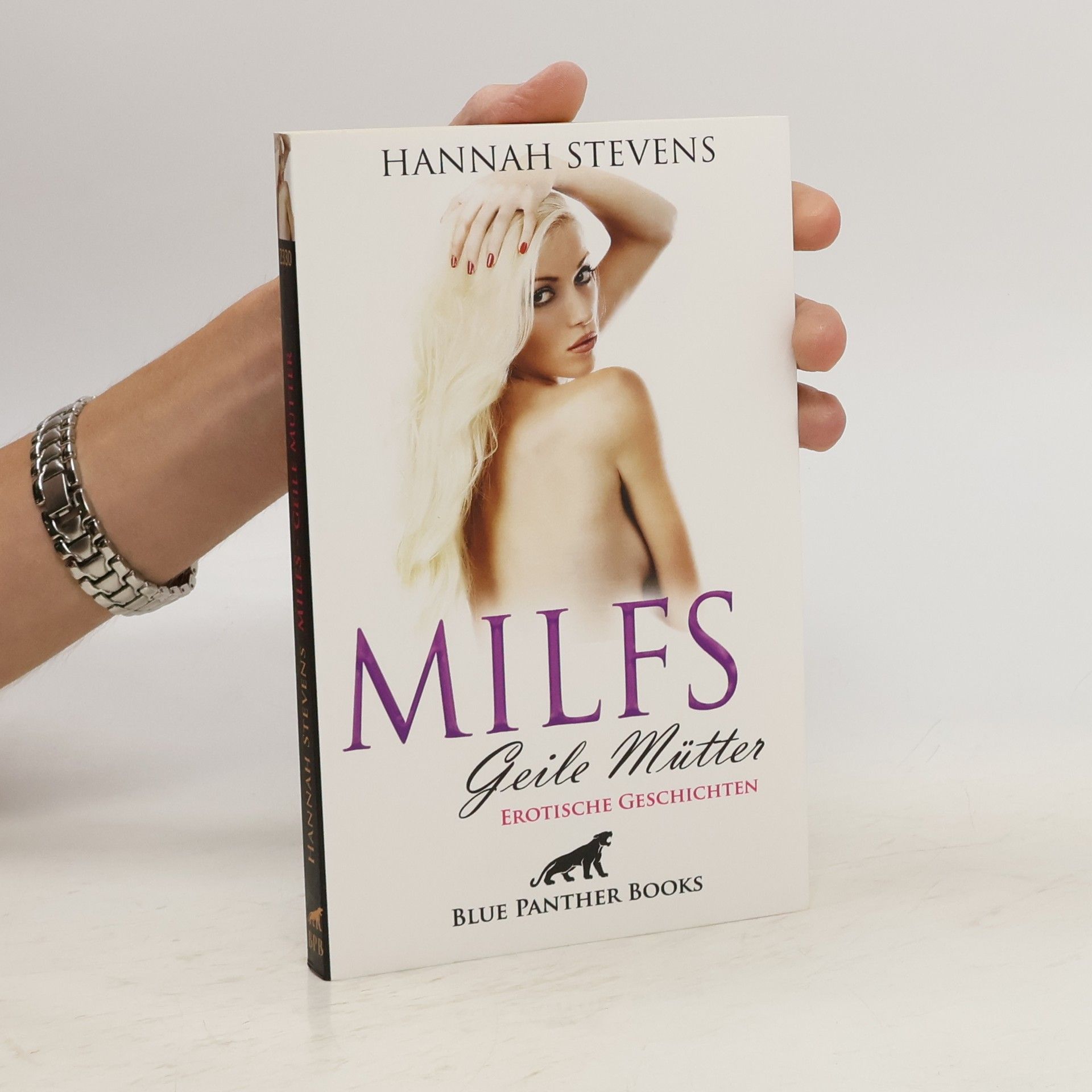 Hannah Stevens MILFS - geile Mütter