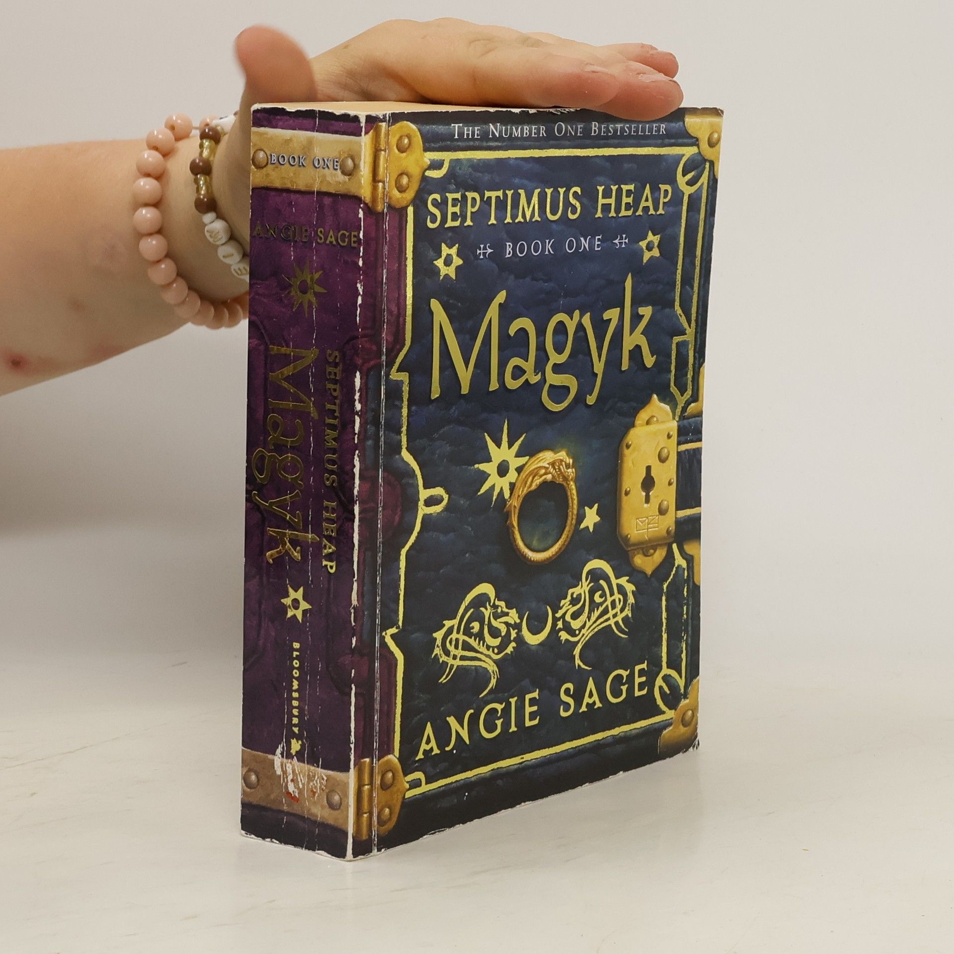 Angie Sage Septimus Heap. Magyk