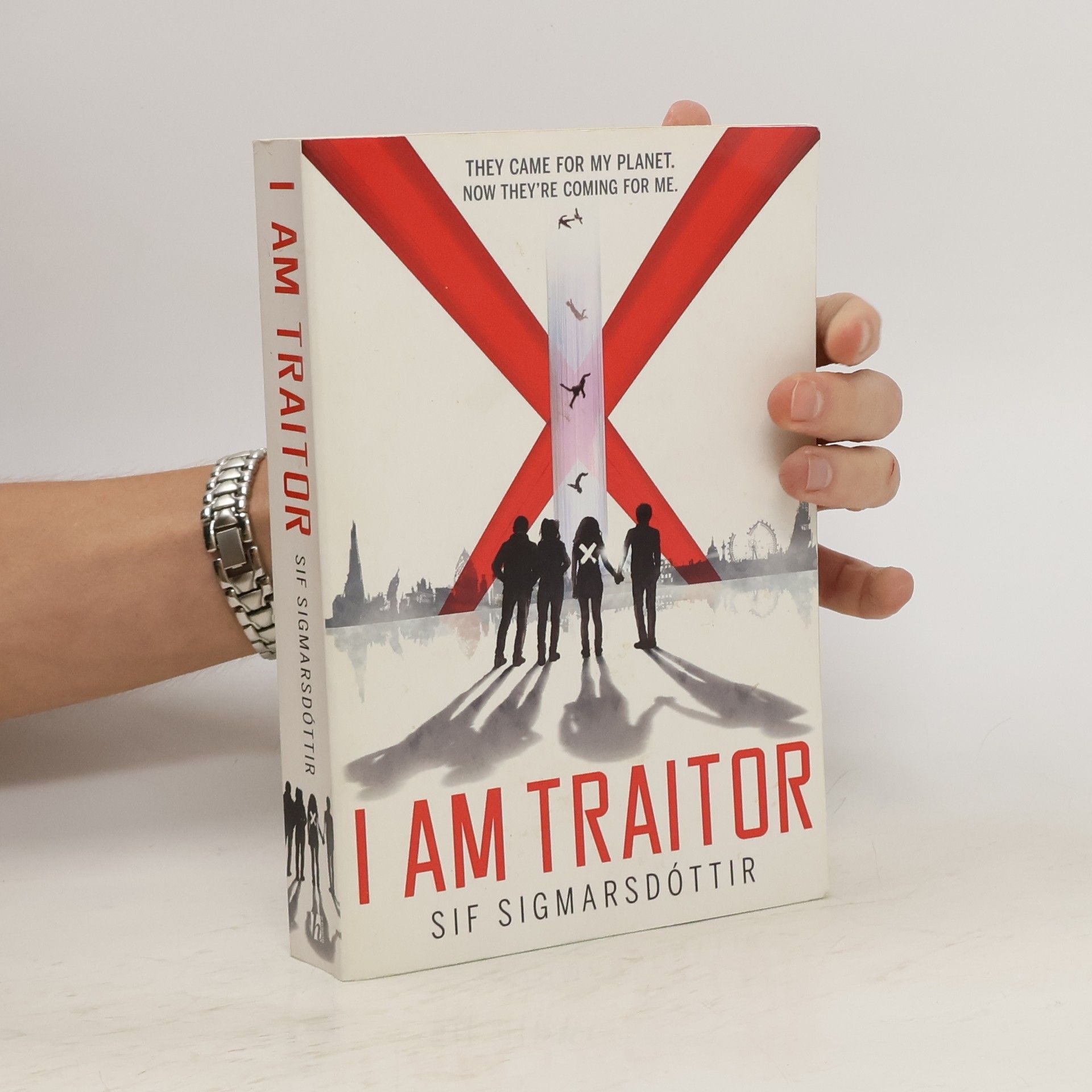 Sif Sigmarsdóttir I Am Traitor