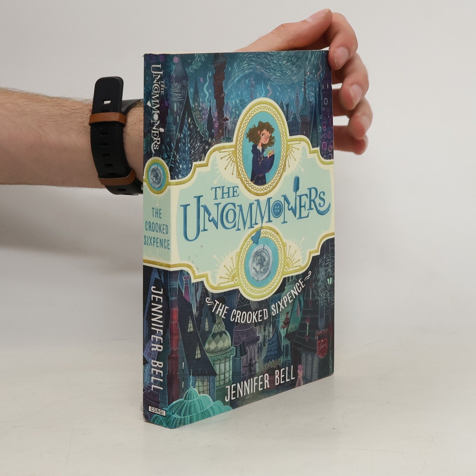 Jennifer Bell The Crooked Sixpence
