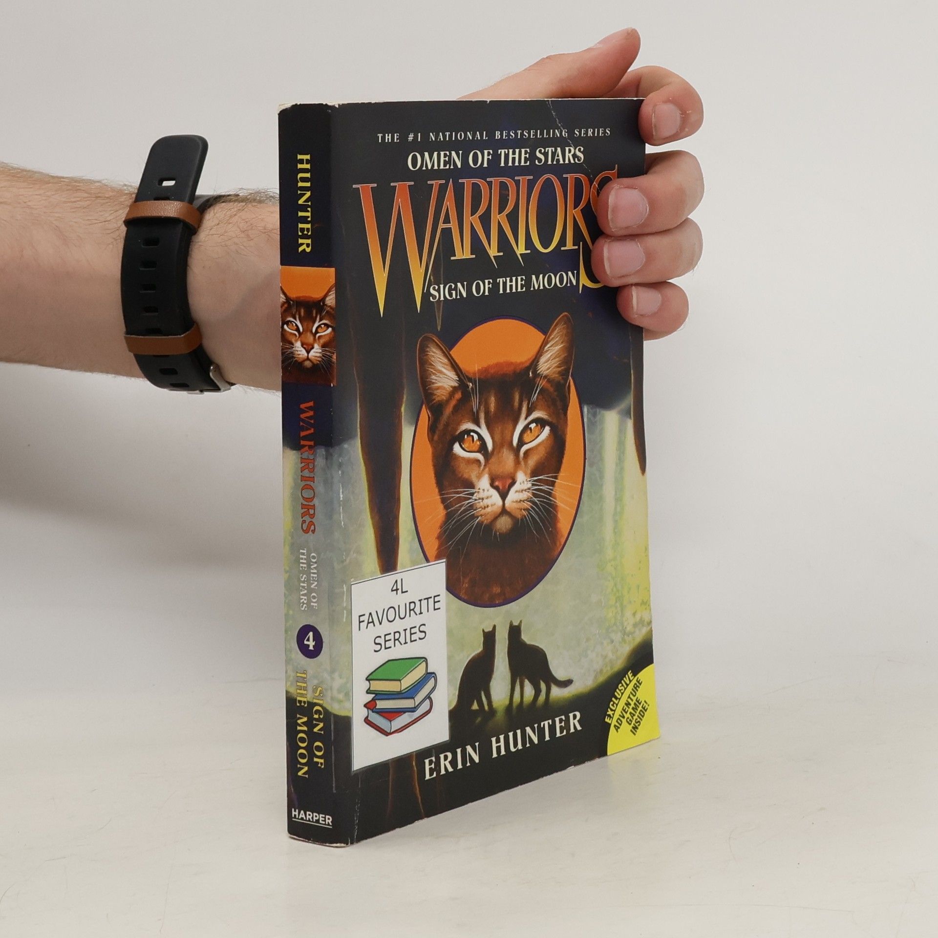Erin Hunter Sign of the Moon