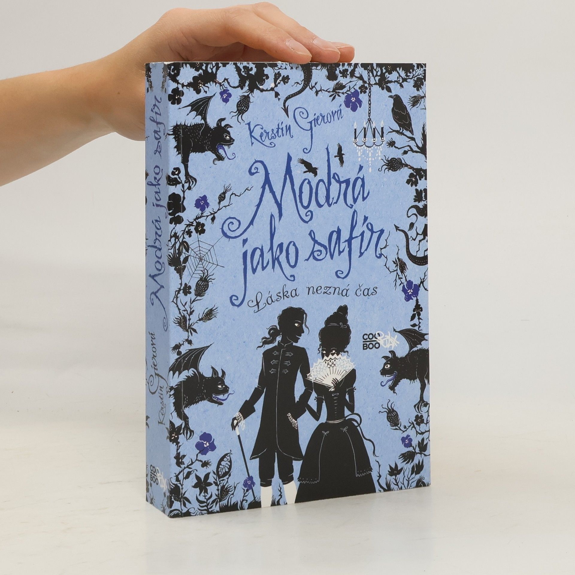 Kerstin Gier Modrá jako safír: Láska nezná čas