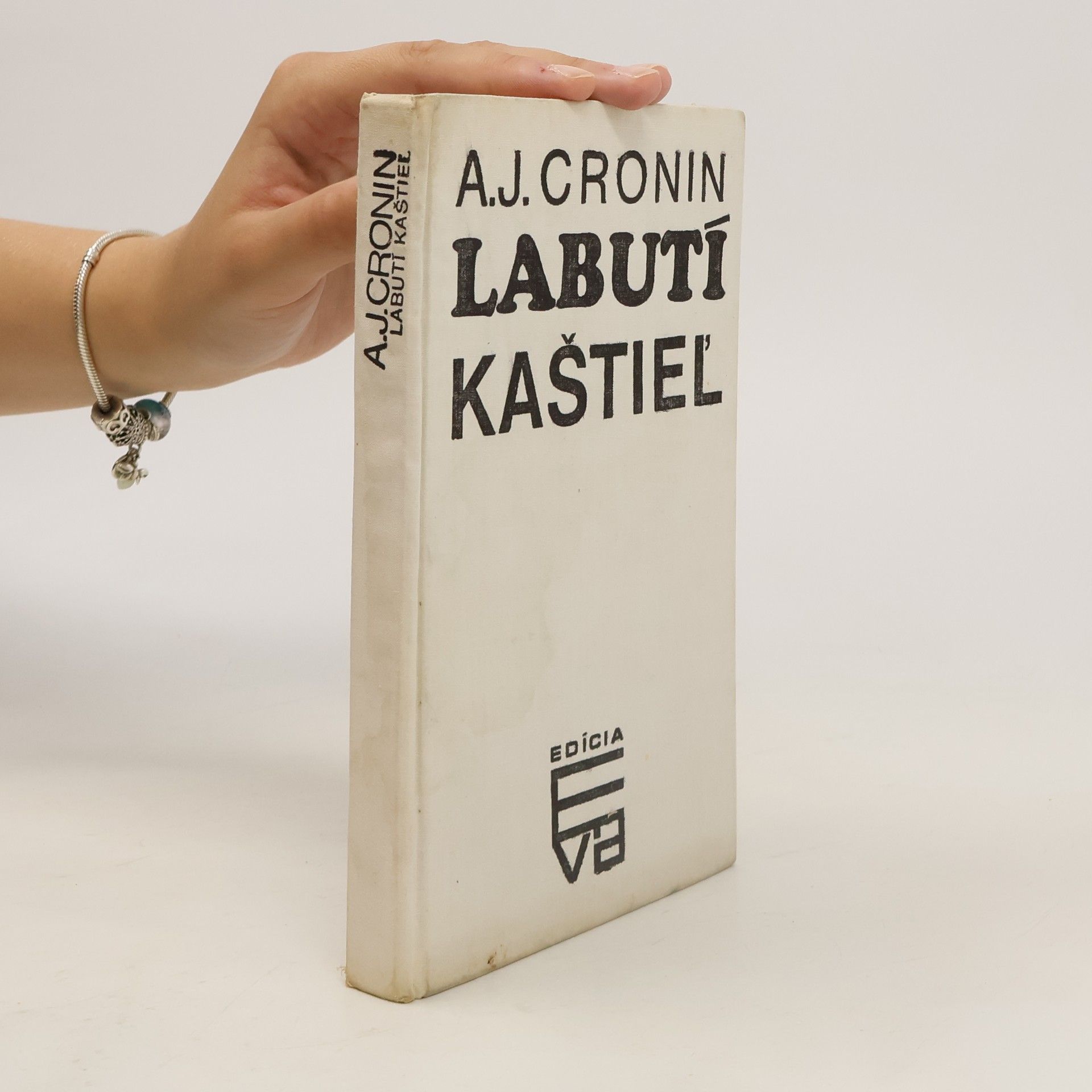 Archibald Joseph Cronin Labutí kaštieľ