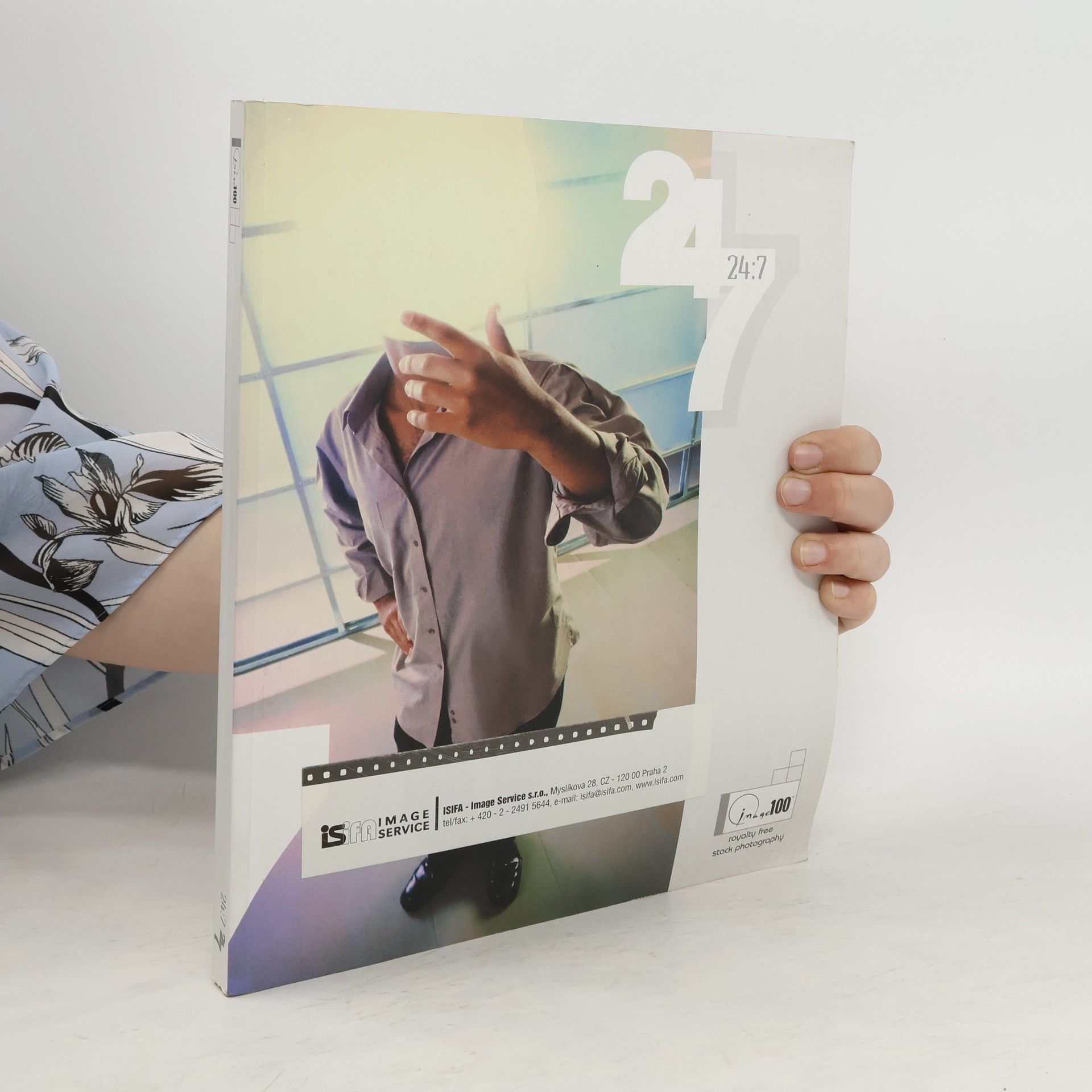 Collectif d'auteurs Isifa 24:7