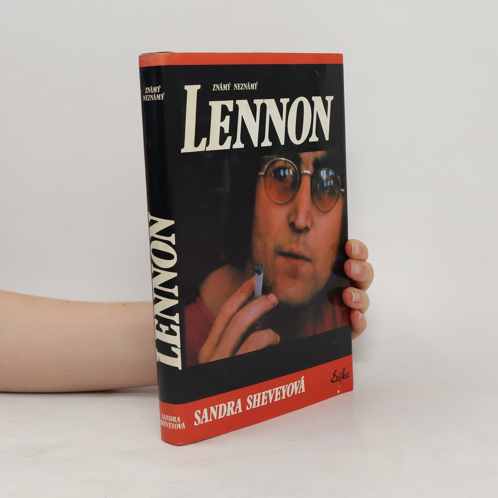 Sandra Shevey Lennon známý neznámý