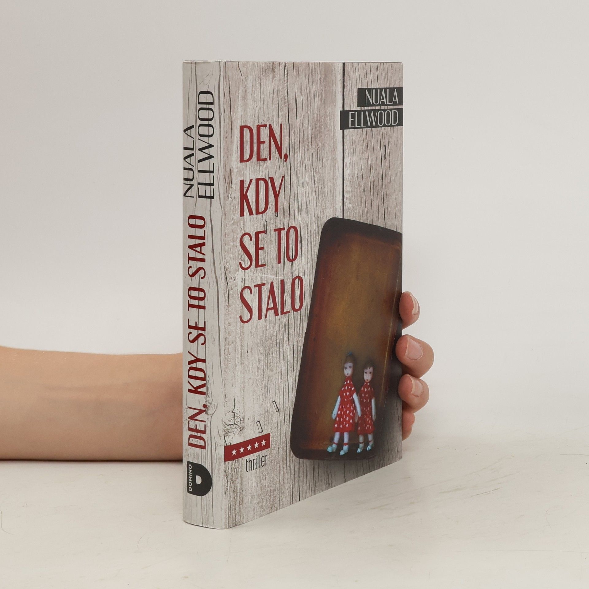 Nuala Ellwood Den, kdy se to stalo