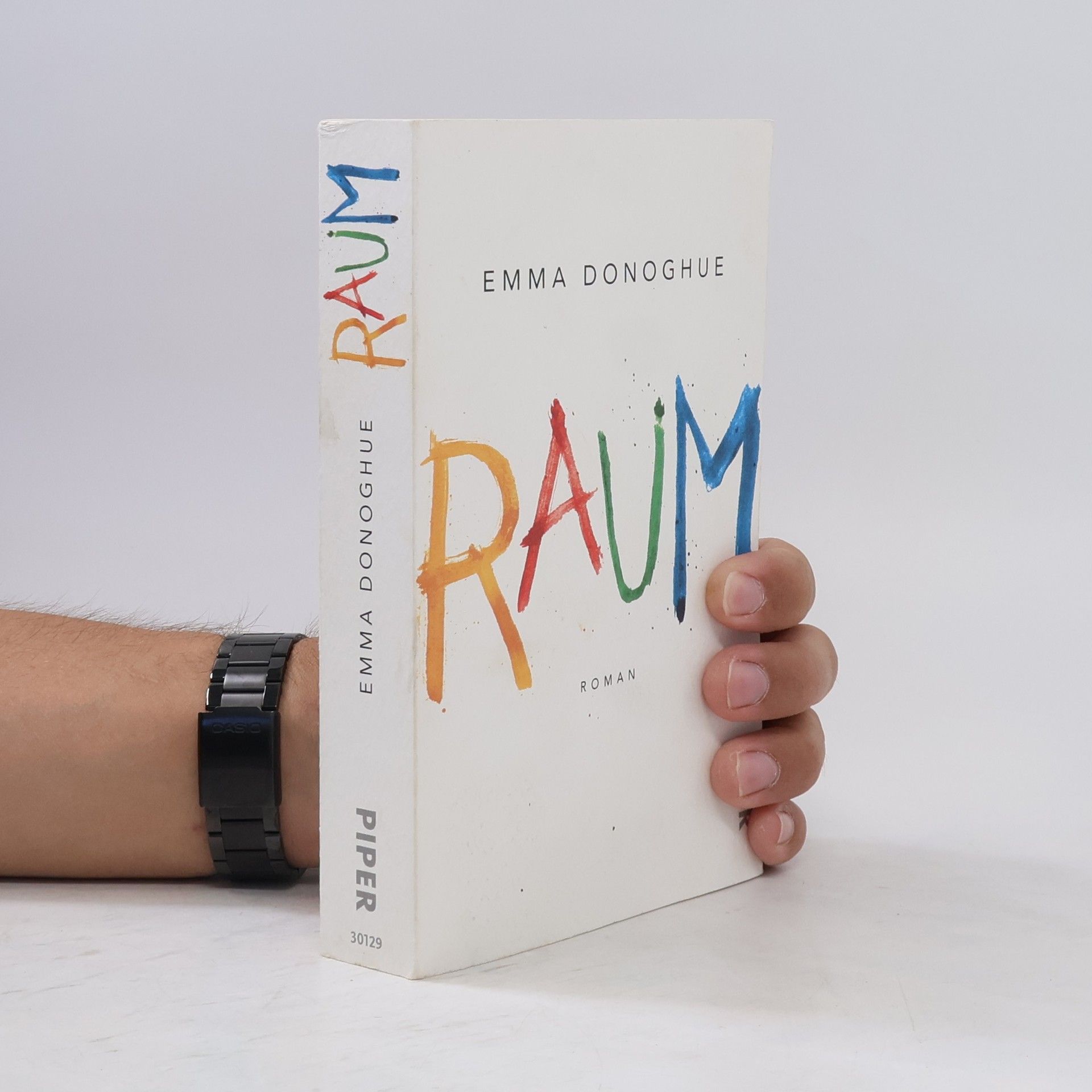 Emma Donoghue Raum