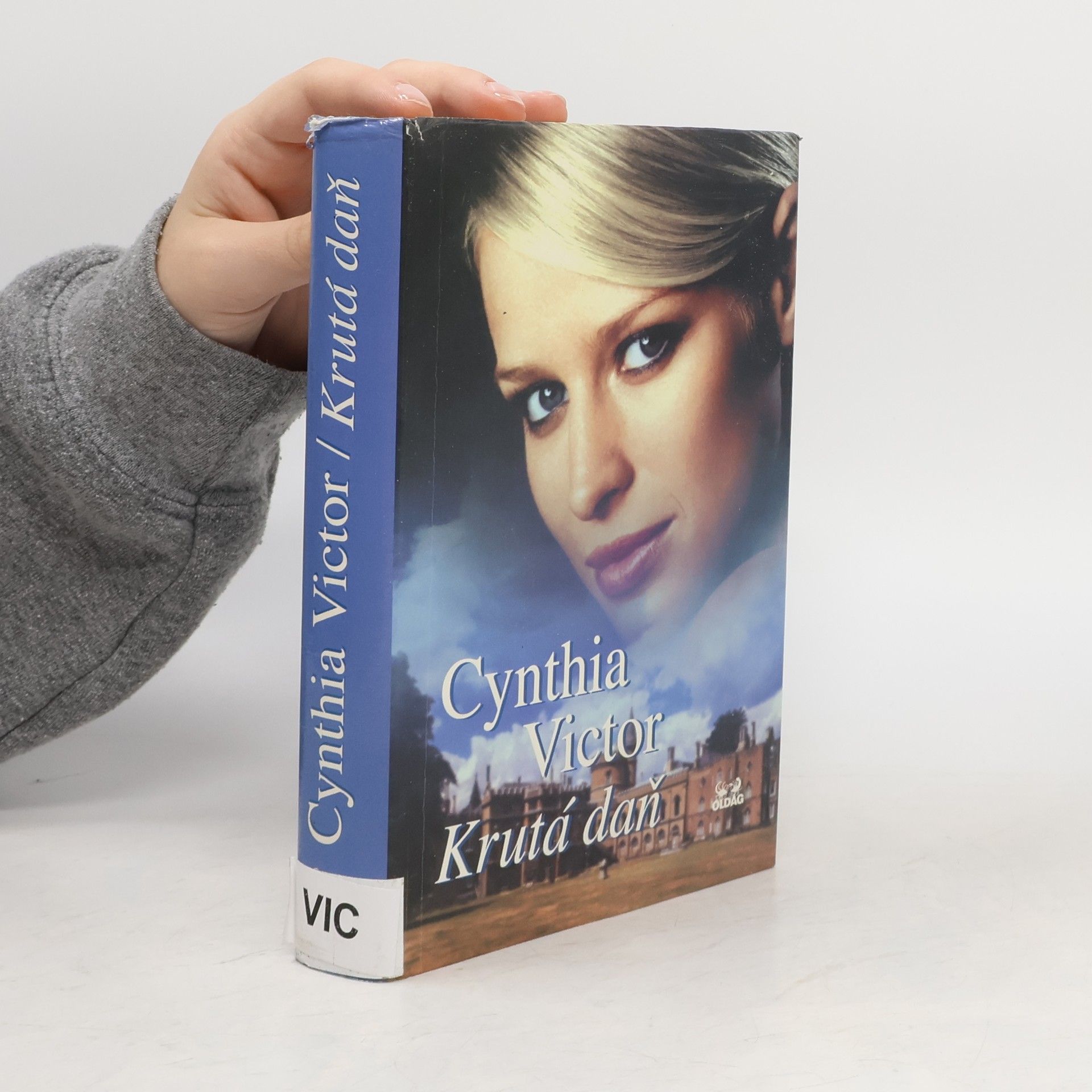 Cynthia Victor Krutá daň