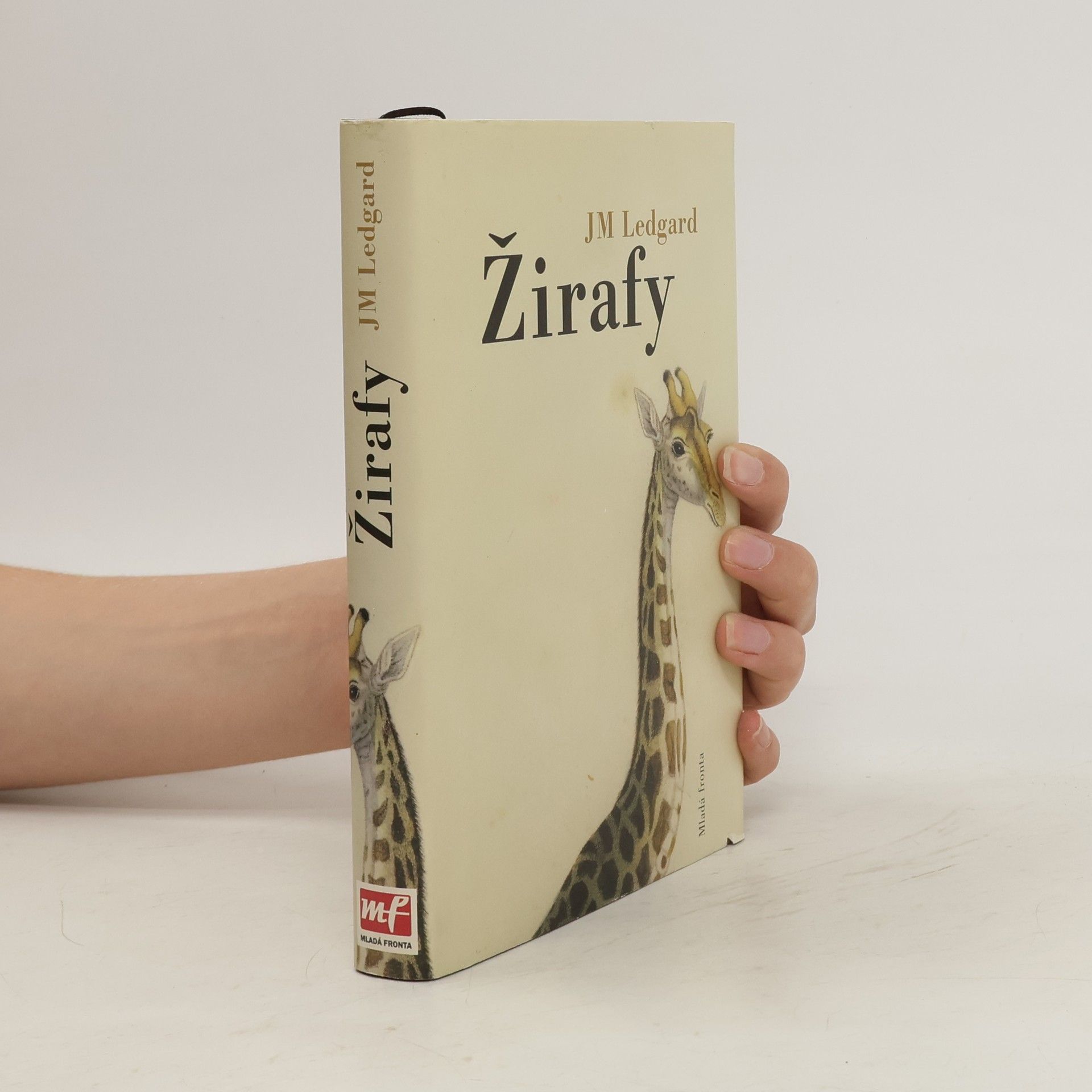 J.M. Ledgard Žirafy
