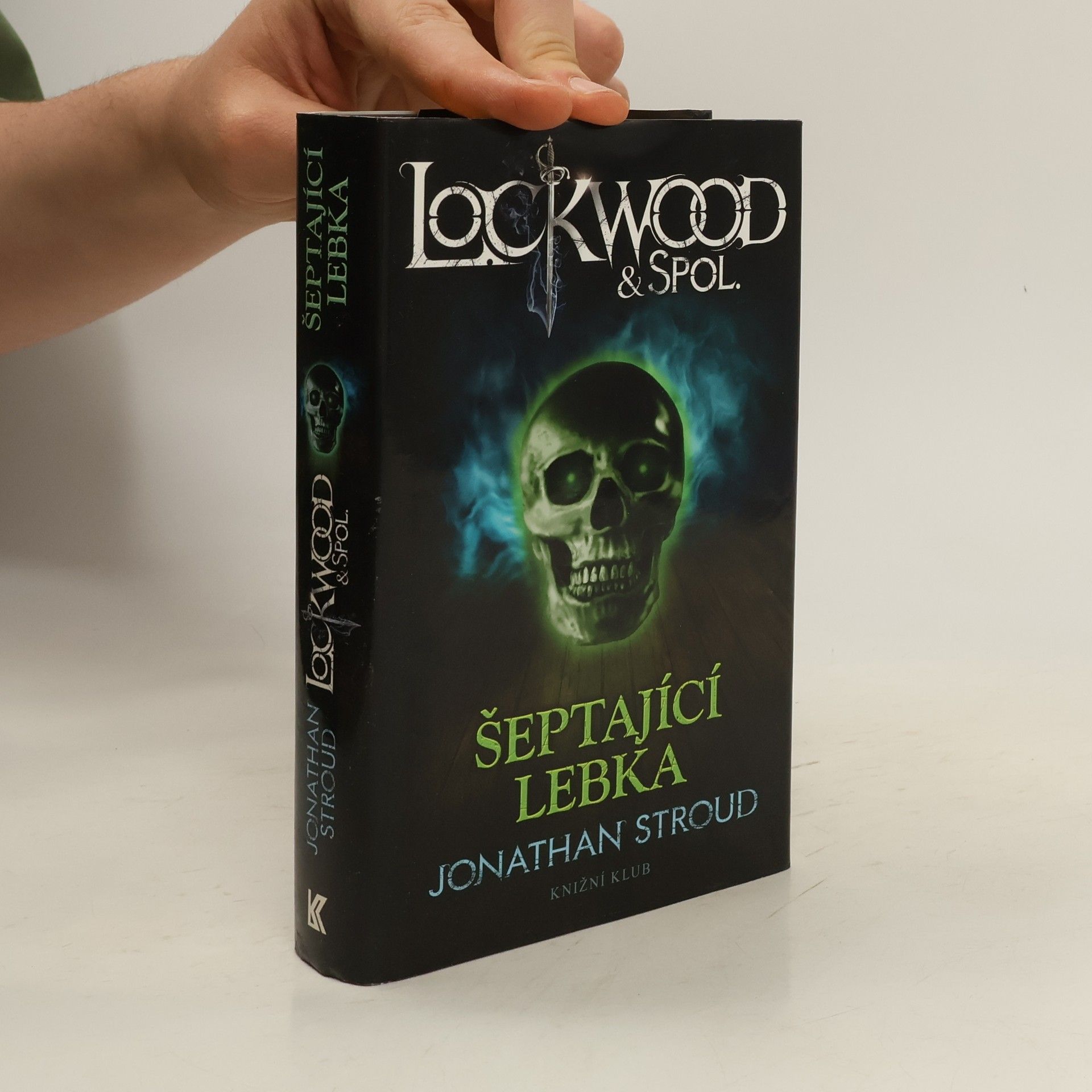 Jonathan Stroud Lockwood & spol. Šeptající lebka