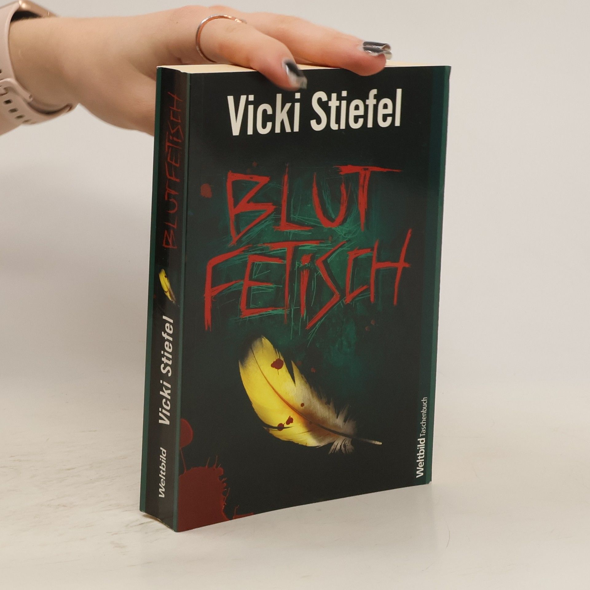Vicki Stiefel Blutfetisch