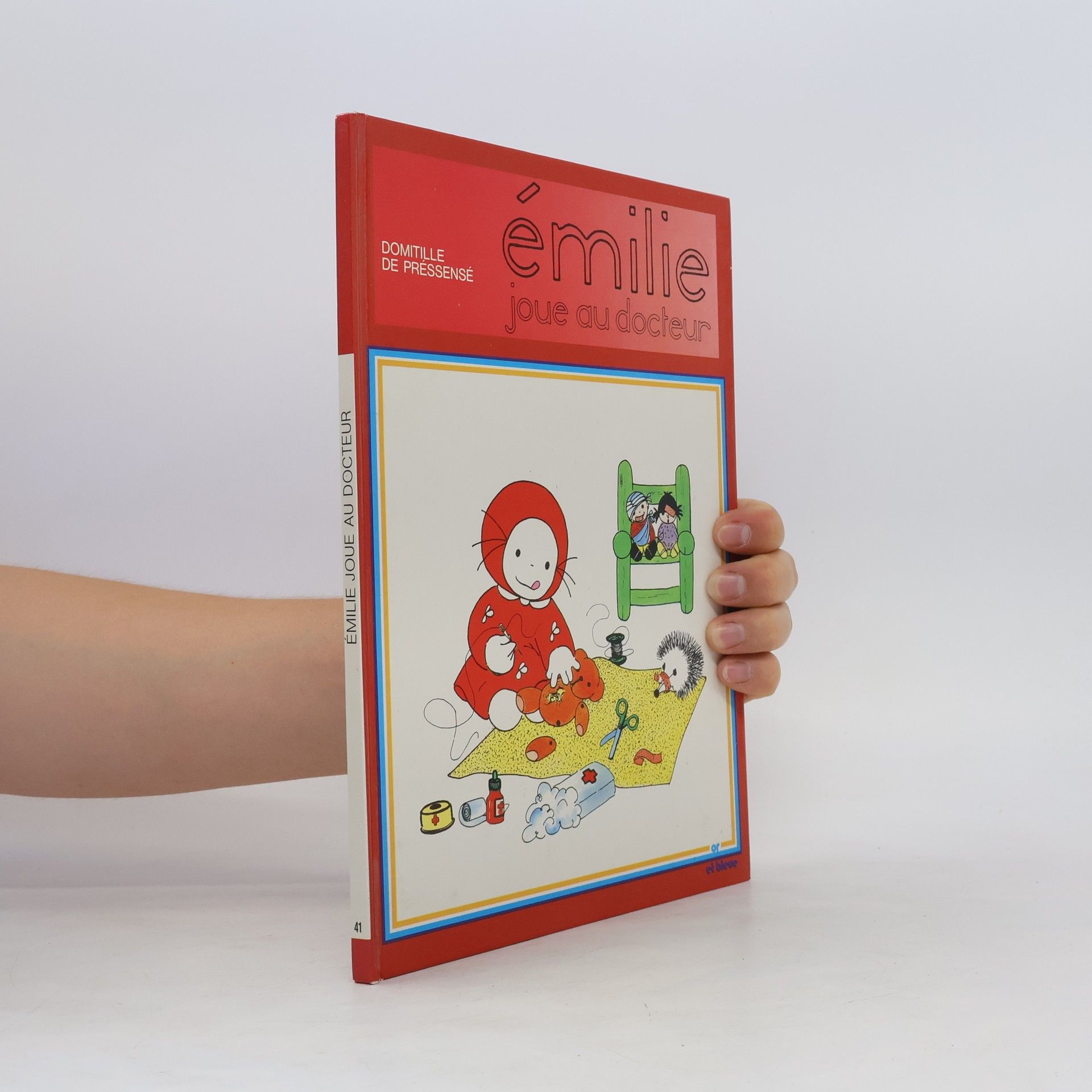 Domitille de Pressensé Émilie joue au docteur