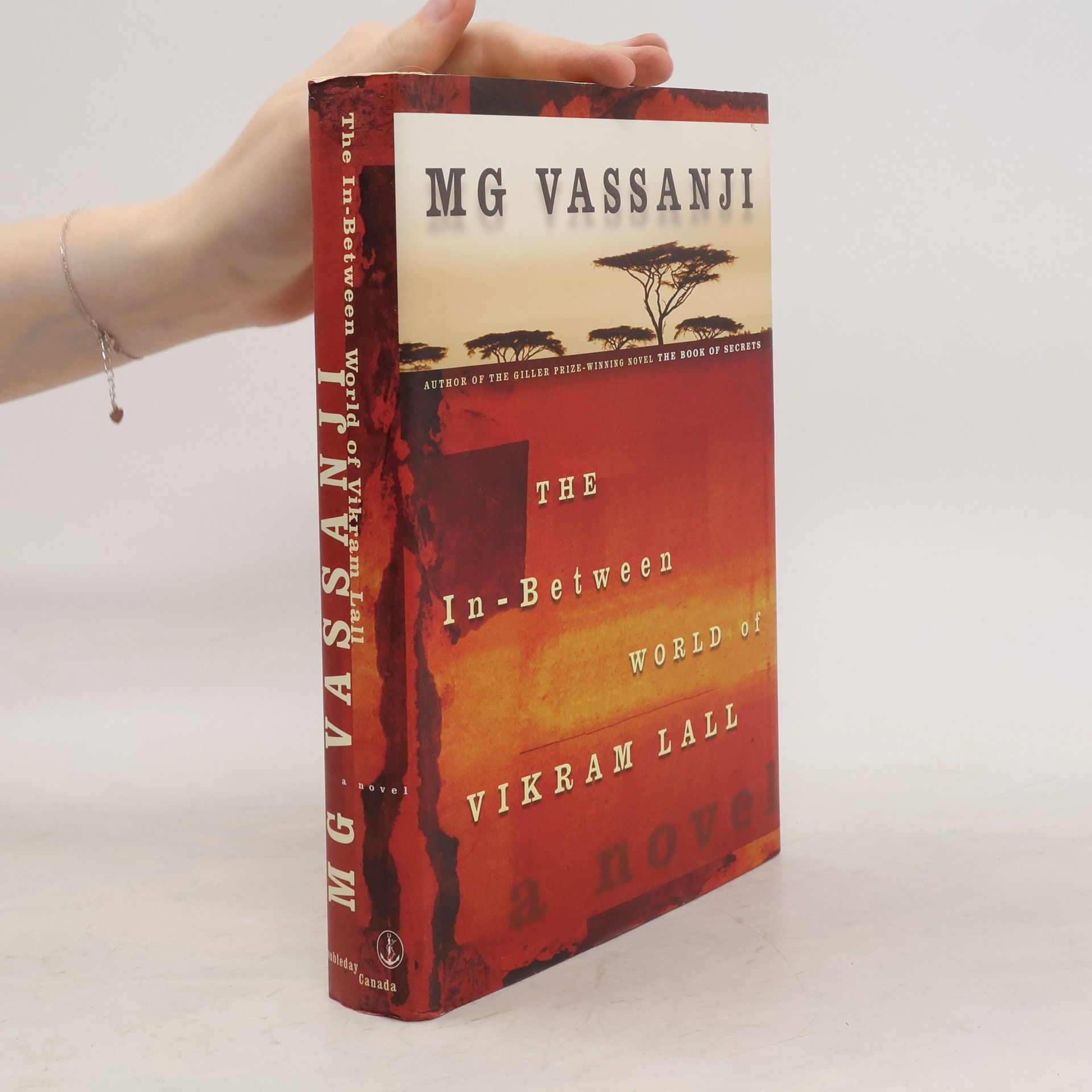 M. G. Vassanji The In-between World of Vikram Lall
