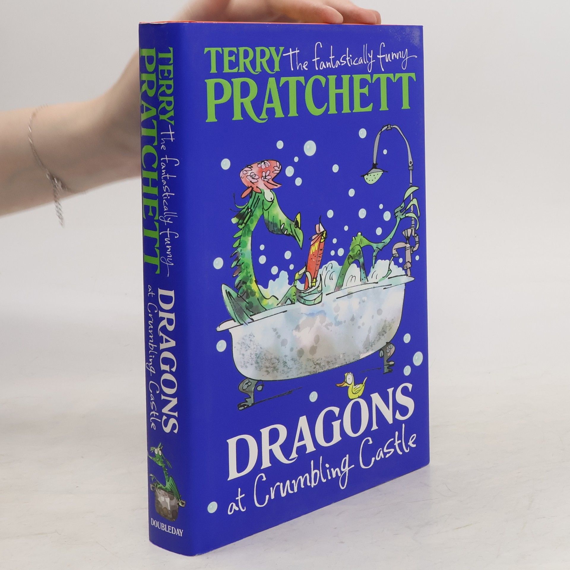 Terry Pratchett Dragons at Crumbling Castle and other stories