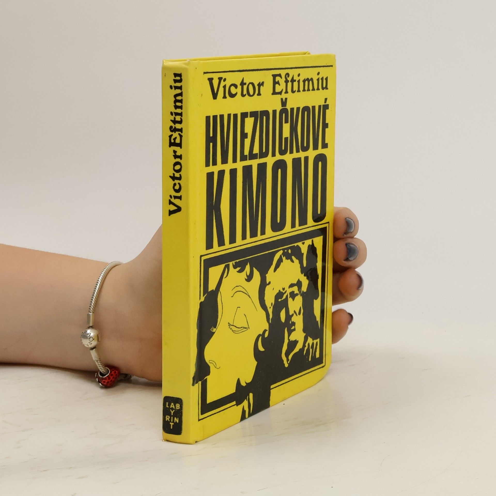 Victor Eftimiu Hviezdičkové kimono