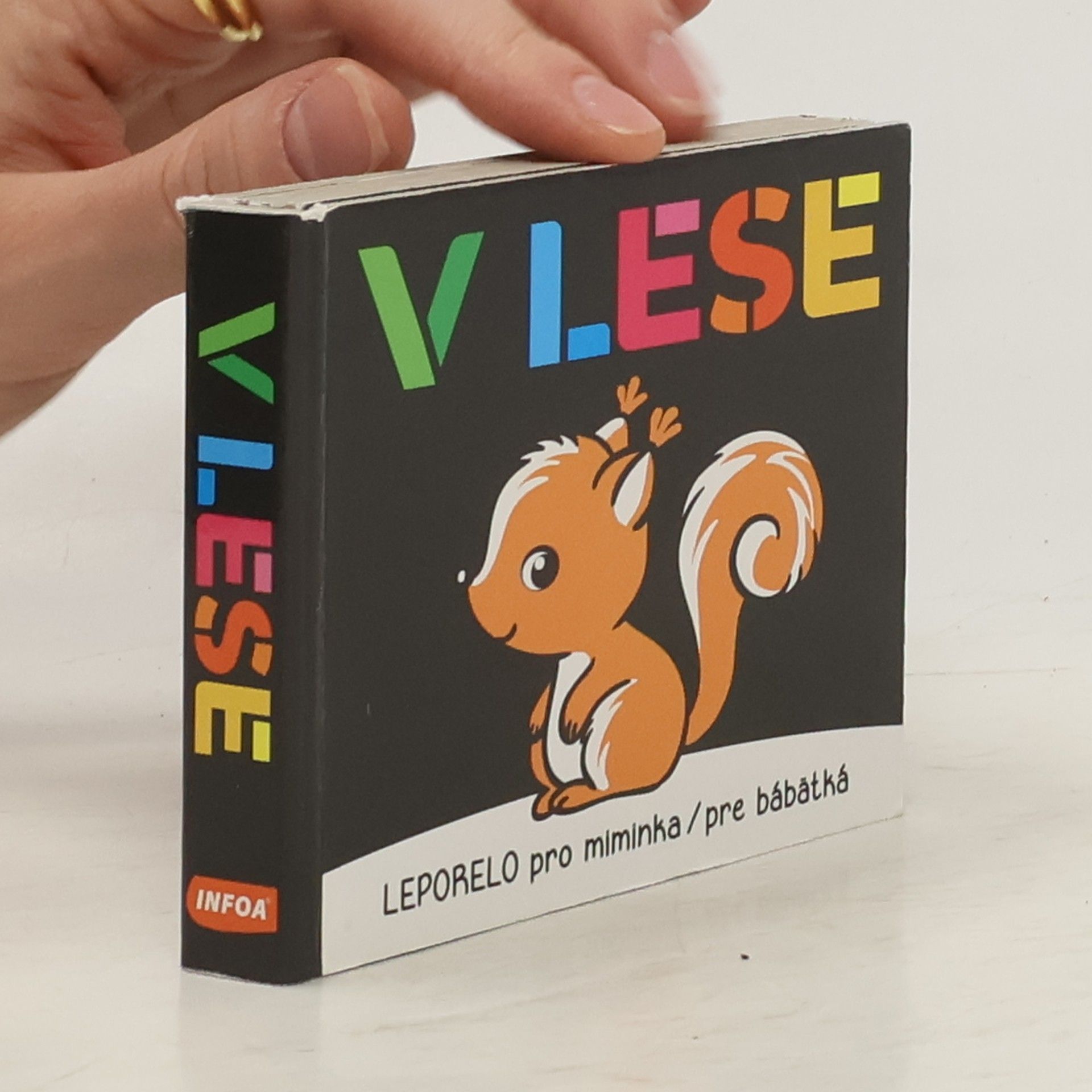 kolektiv V lese : leporelo pro miminka