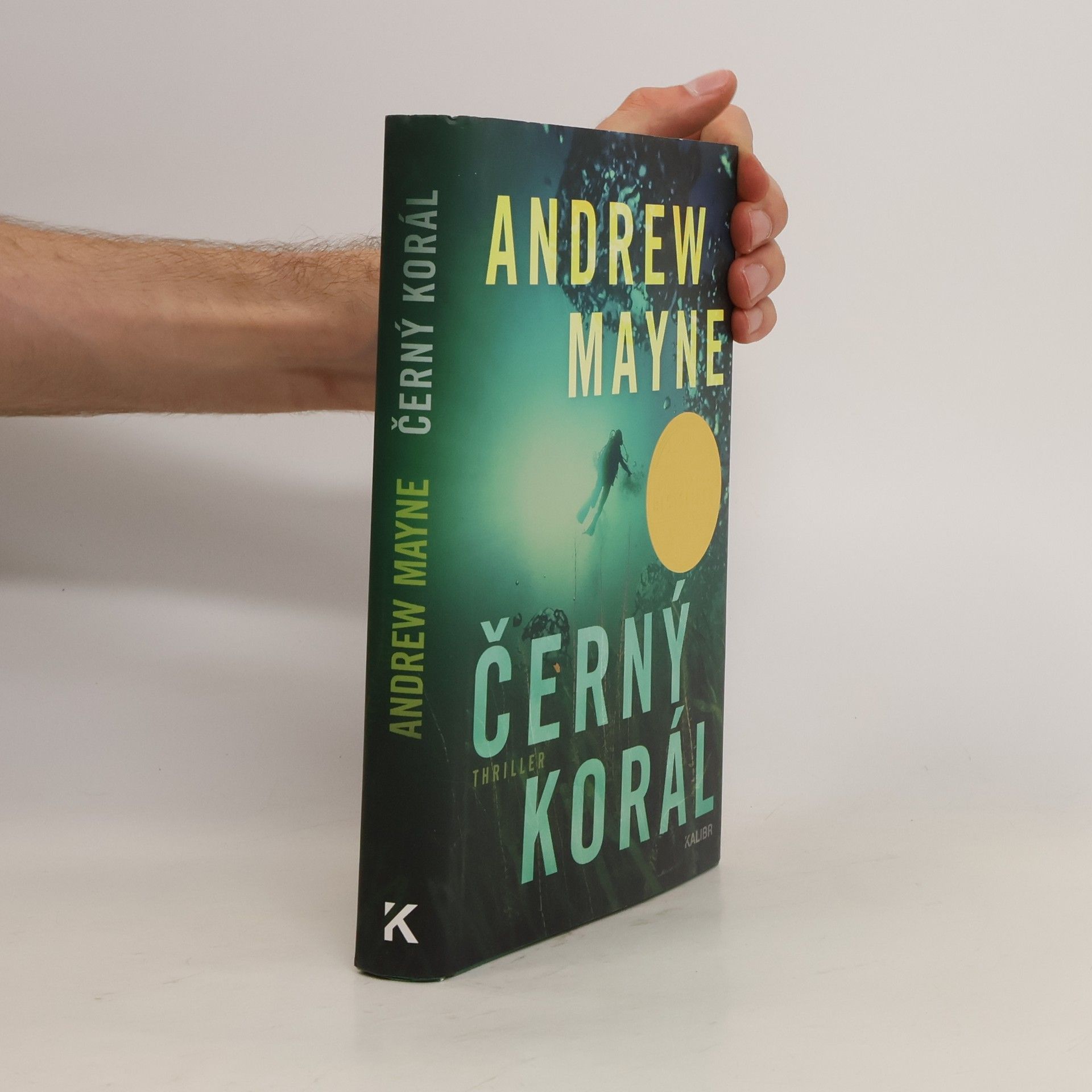 Andrew Mayne Černý korál