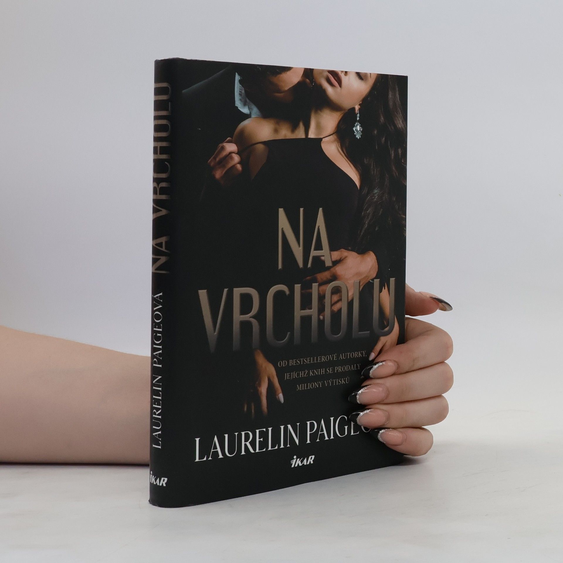 Laurelin Paige Na vrcholu