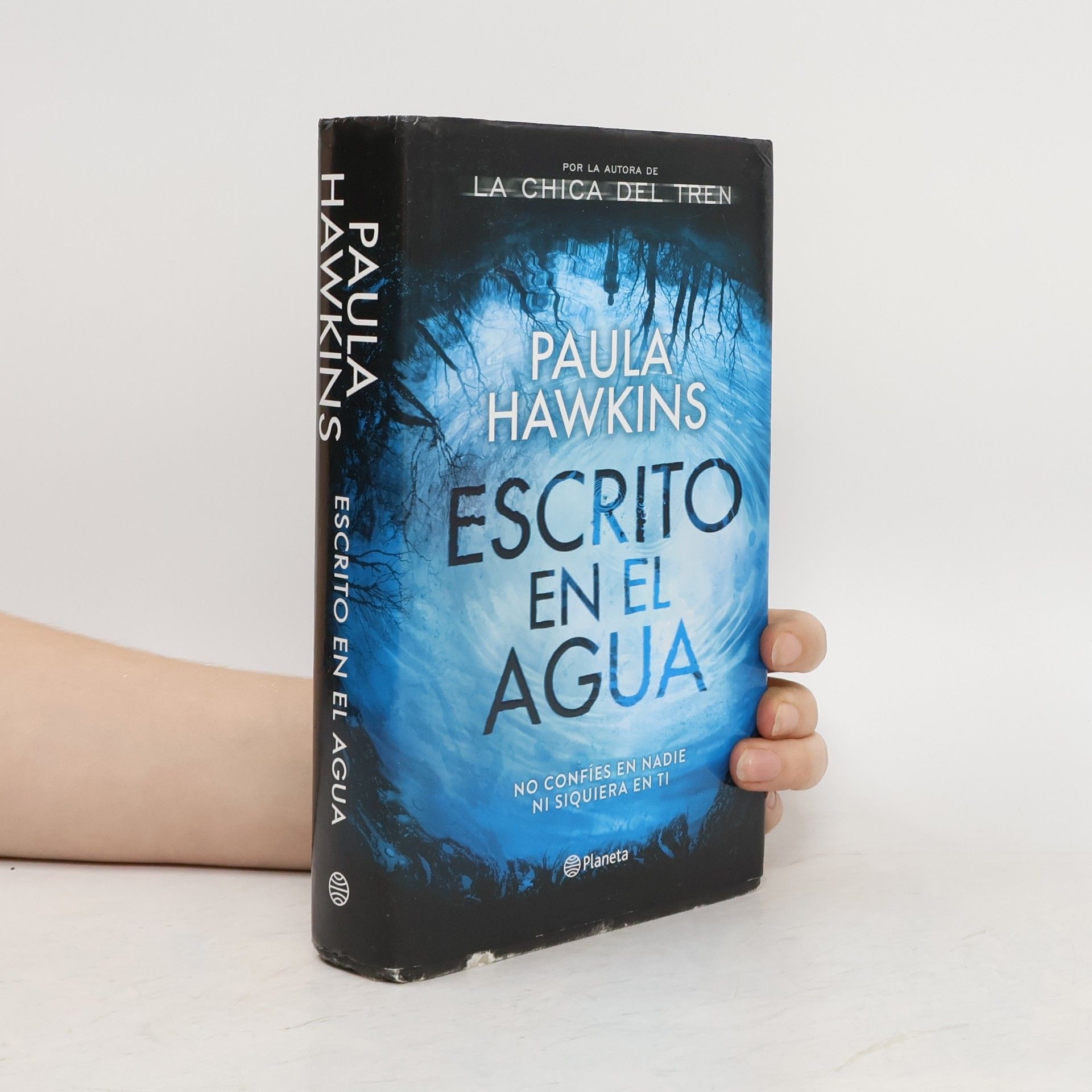Paula Hawkins Escrito en el Agua
