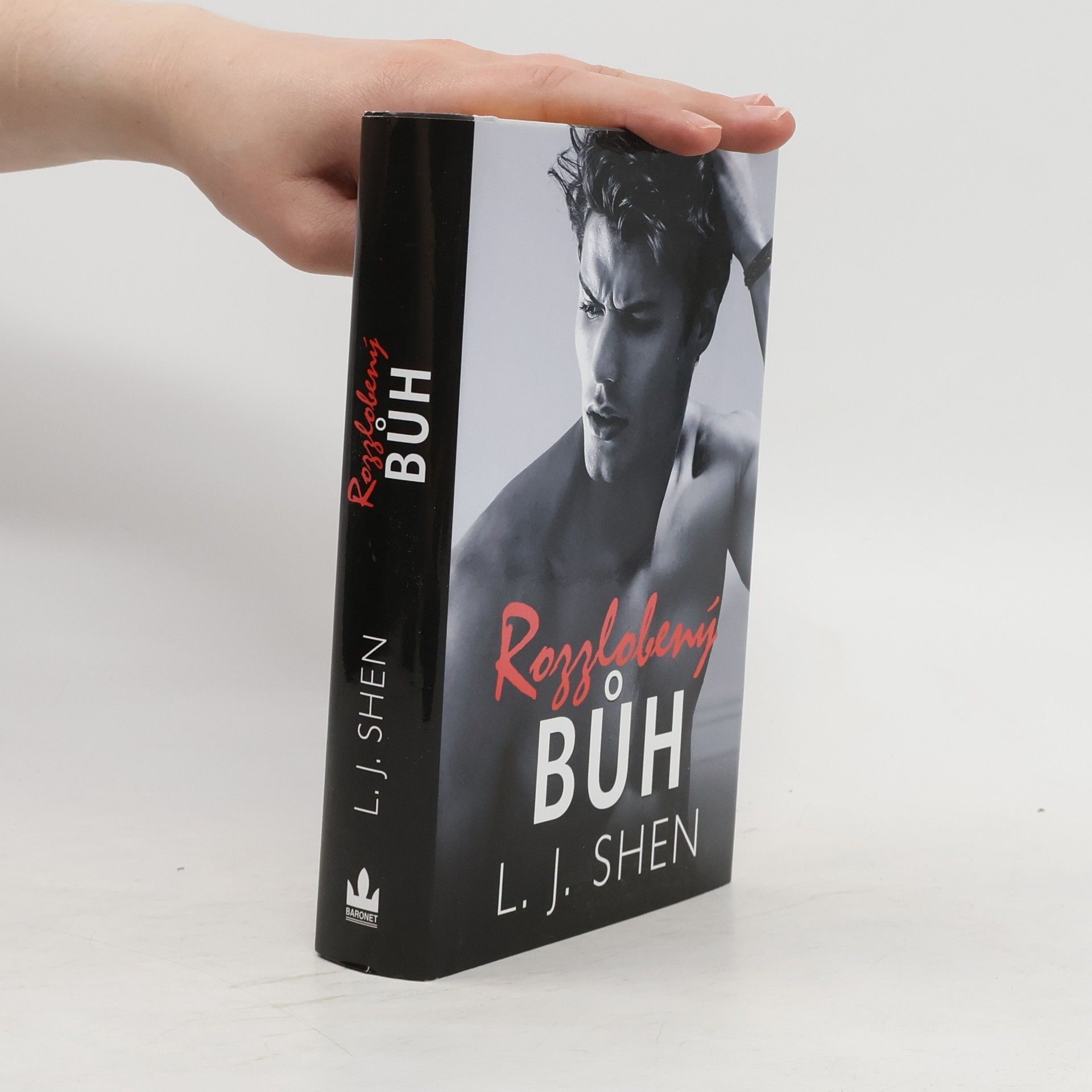 L. J. Shen Rozzlobený Bůh