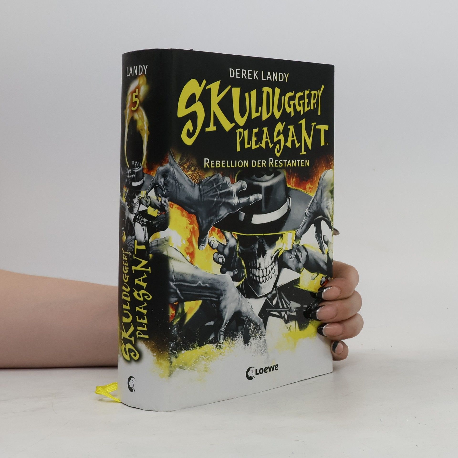 Derek Landy Skulduggery Pleasant 5