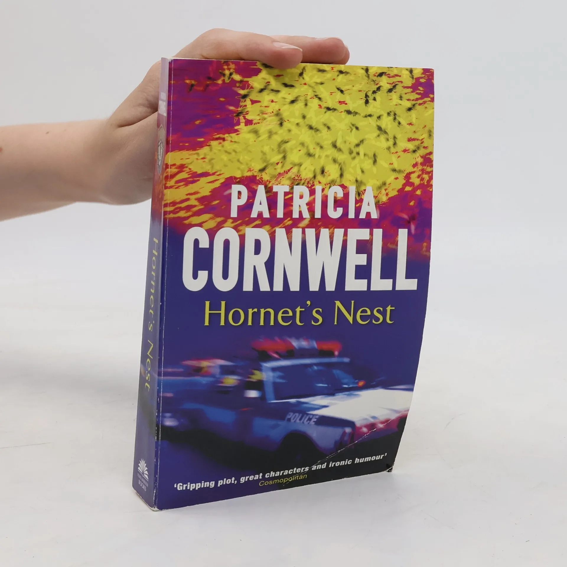 Hornet's Nest | Book | Paperback | Patricia Daniels Cornwell | EN