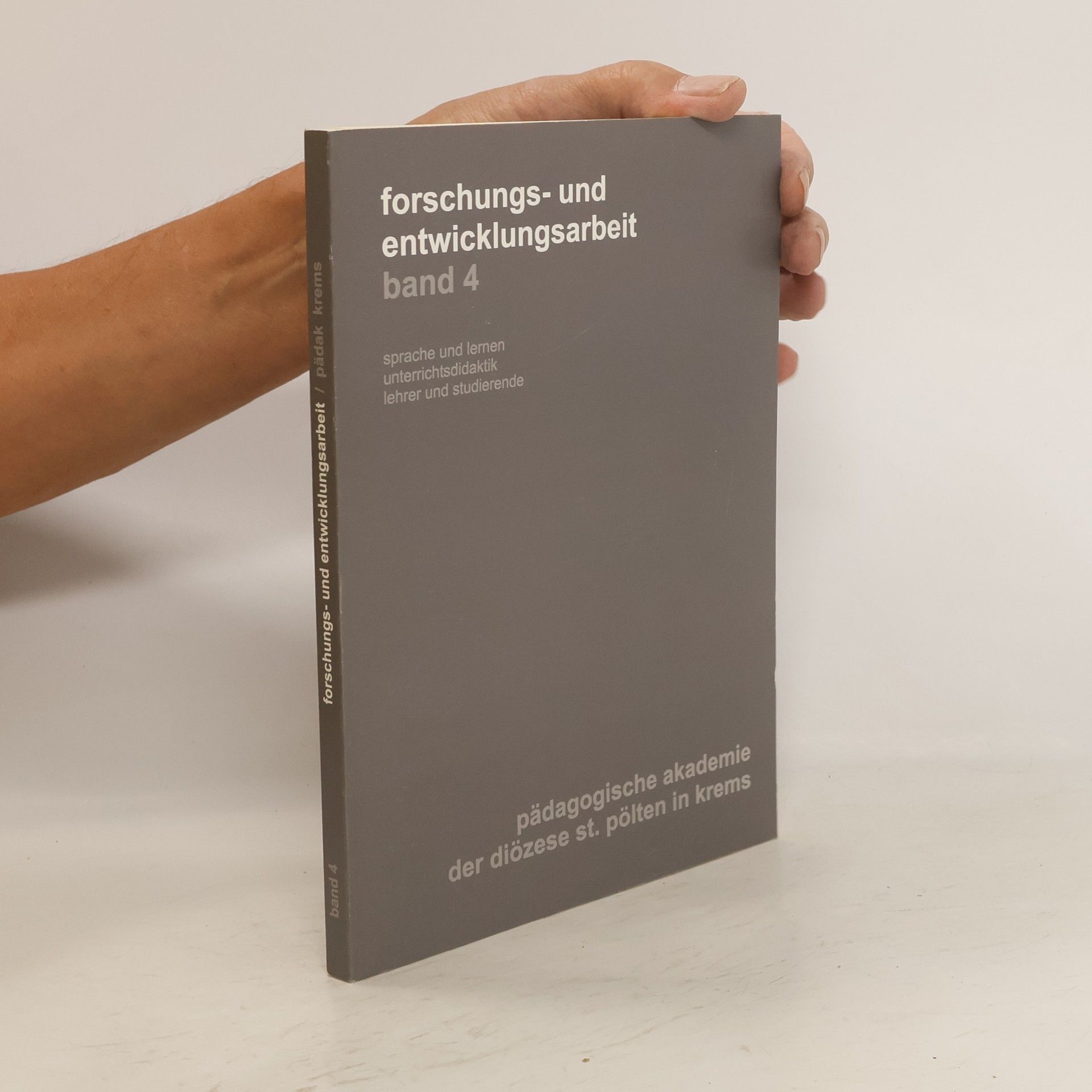 kolektiv Forschungs- und Entwicklungsarbeit 4