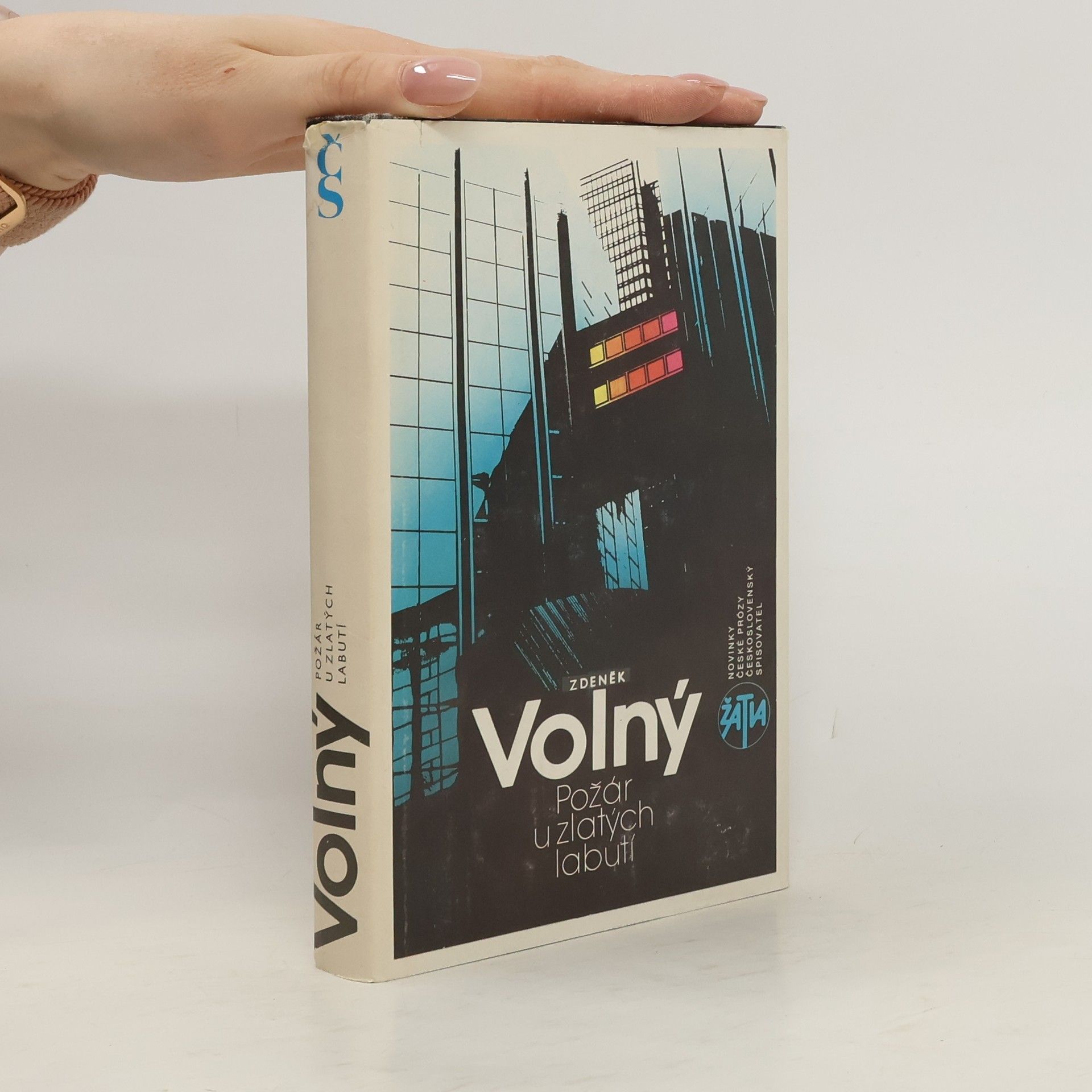 Zdeněk Volný Požár u zlatých labutí