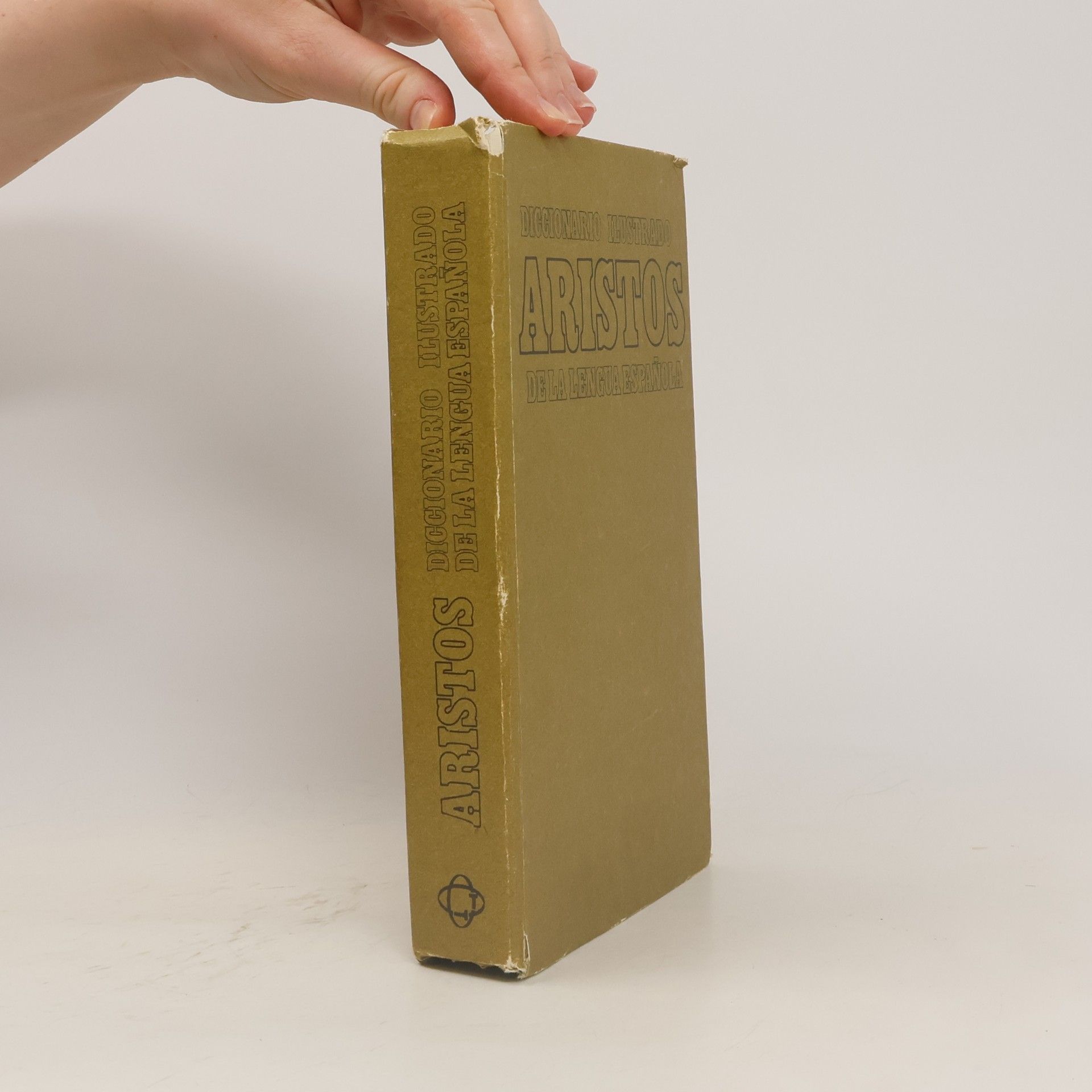 Autores varios Diccionario ilustrado de la lengua española Aristos