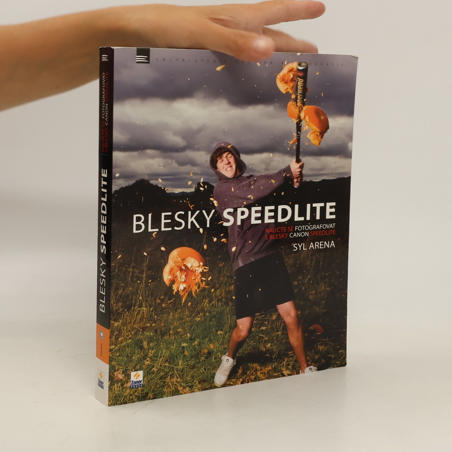 Syl Arena Blesky Speedlite: Naučte se fotografovat s blesky Canon Speedlite