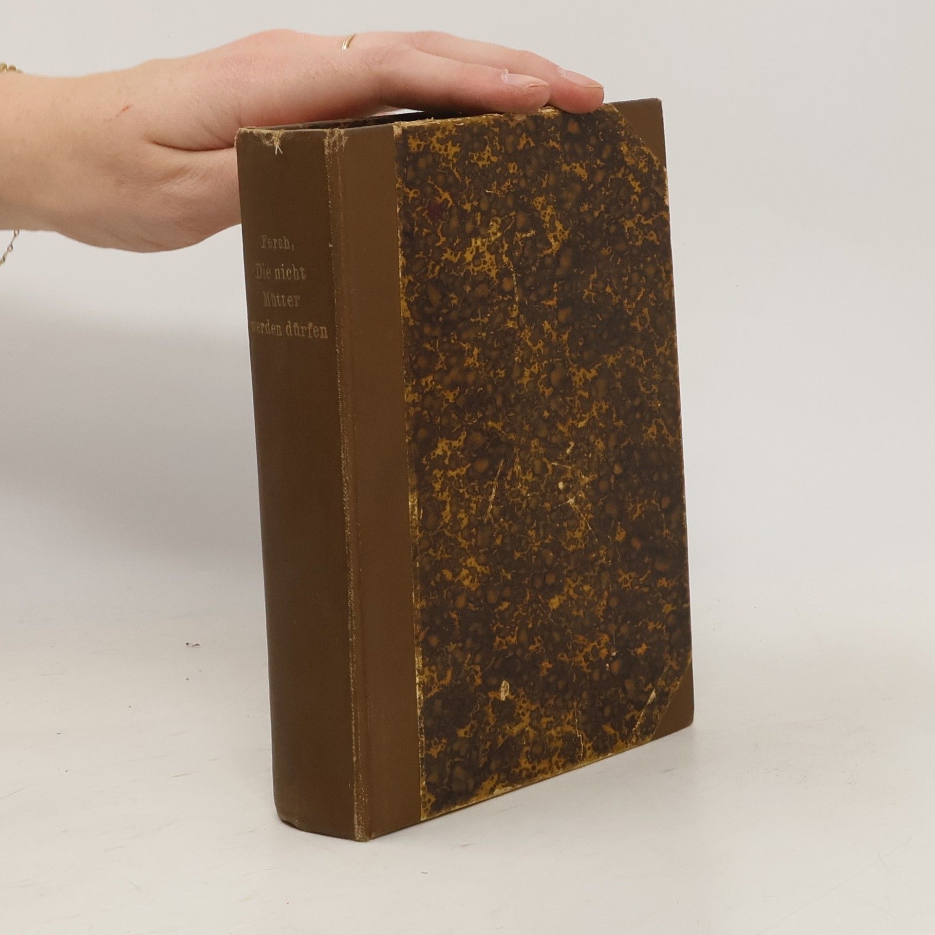 Die nicht Mütter werden dürfen...